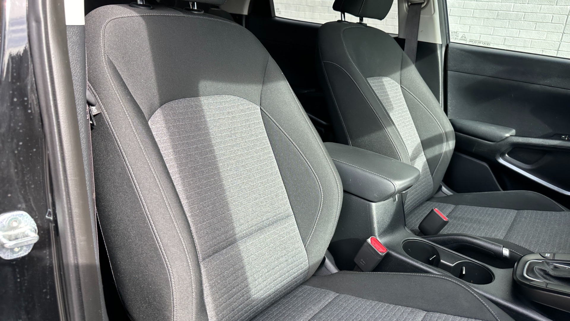 Used 2021 Kia Soul LX / RADIO DISPLAY / 4CYL ENGINE / CARPET FLOOR MATS for sale $17,995 at Formula Imports in Charlotte NC 28227 34
