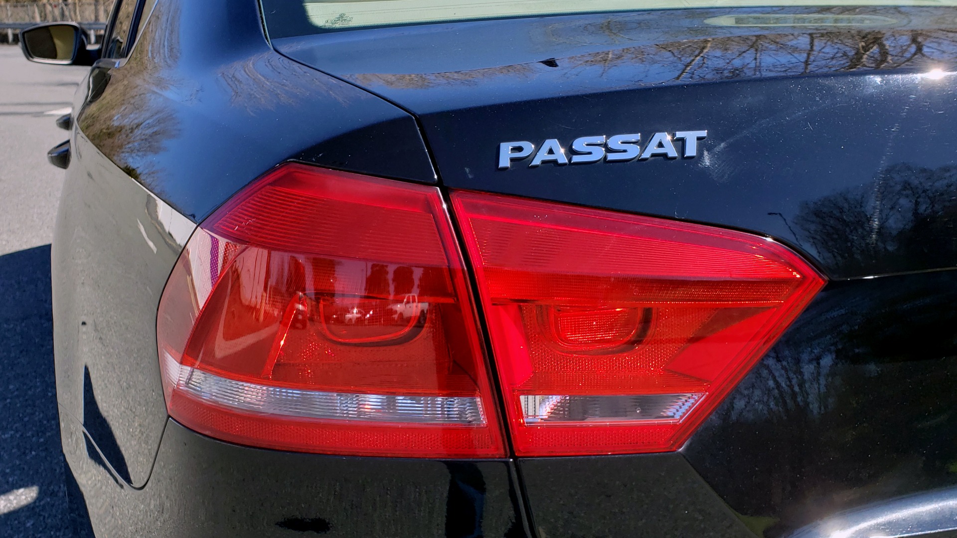 Used 2014 Volkswagen PASSAT SEL PREMIUM / NAV / SUNROOF / REARVIEW / 6-SPD AUTO for sale Sold at Formula Imports in Charlotte NC 28227 26