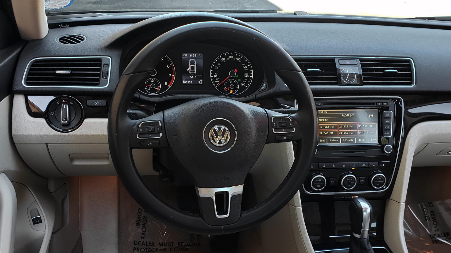 Used 2014 Volkswagen PASSAT SEL PREMIUM / NAV / SUNROOF / REARVIEW / 6-SPD AUTO for sale Sold at Formula Imports in Charlotte NC 28227 37