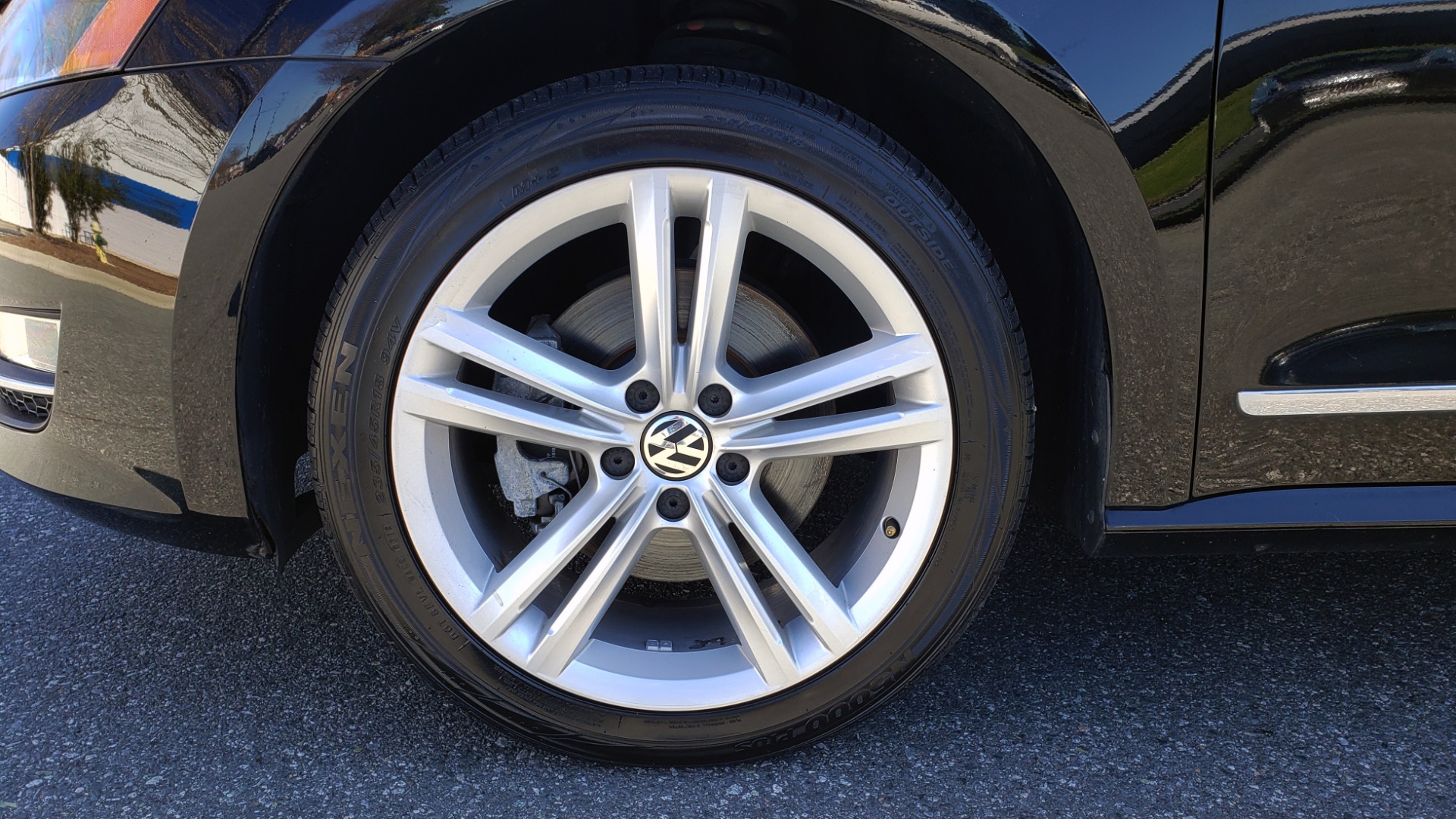 Used 2014 Volkswagen PASSAT SEL PREMIUM / NAV / SUNROOF / REARVIEW / 6-SPD AUTO for sale Sold at Formula Imports in Charlotte NC 28227 76