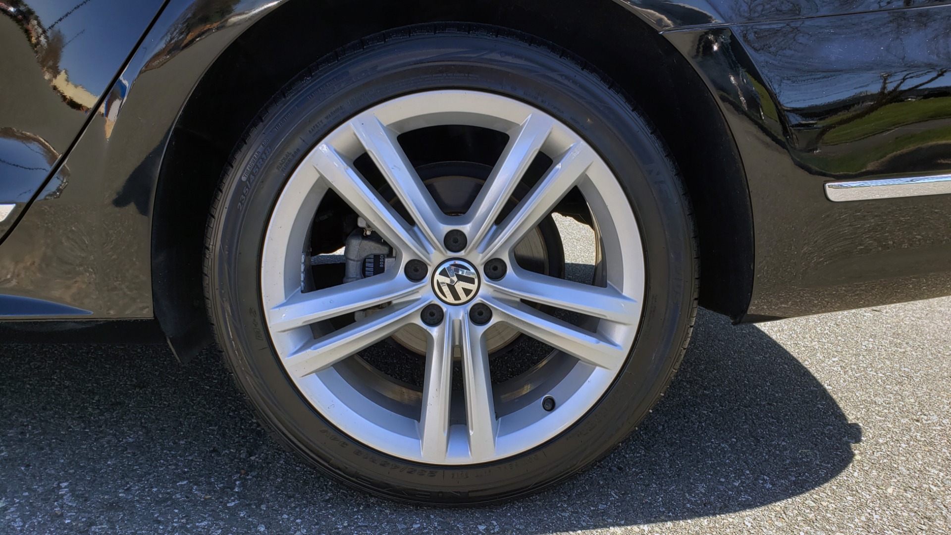 Used 2014 Volkswagen PASSAT SEL PREMIUM / NAV / SUNROOF / REARVIEW / 6-SPD AUTO for sale Sold at Formula Imports in Charlotte NC 28227 77