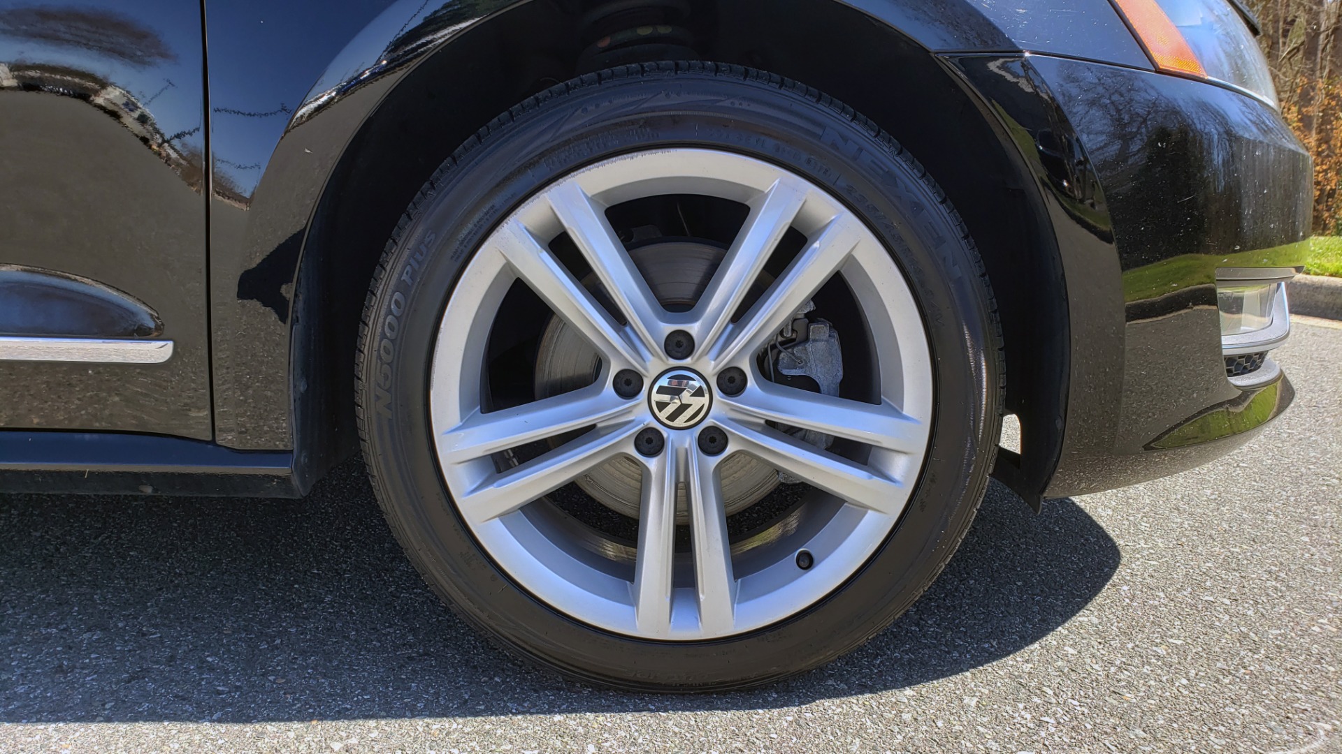Used 2014 Volkswagen PASSAT SEL PREMIUM / NAV / SUNROOF / REARVIEW / 6-SPD AUTO for sale Sold at Formula Imports in Charlotte NC 28227 79