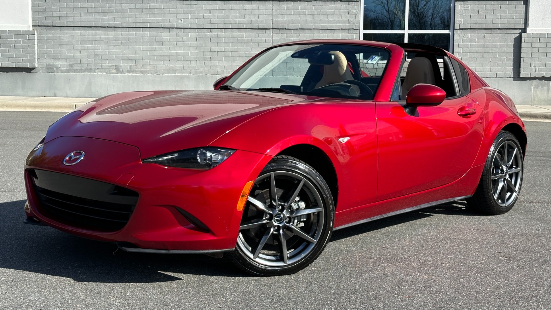 Used 2017 Mazda MX-5 Miata RF GRAND TOURING / POWER HARD TOP CONVERTIBLE / AUTOMATIC for sale Sold at Formula Imports in Charlotte NC 28227 1