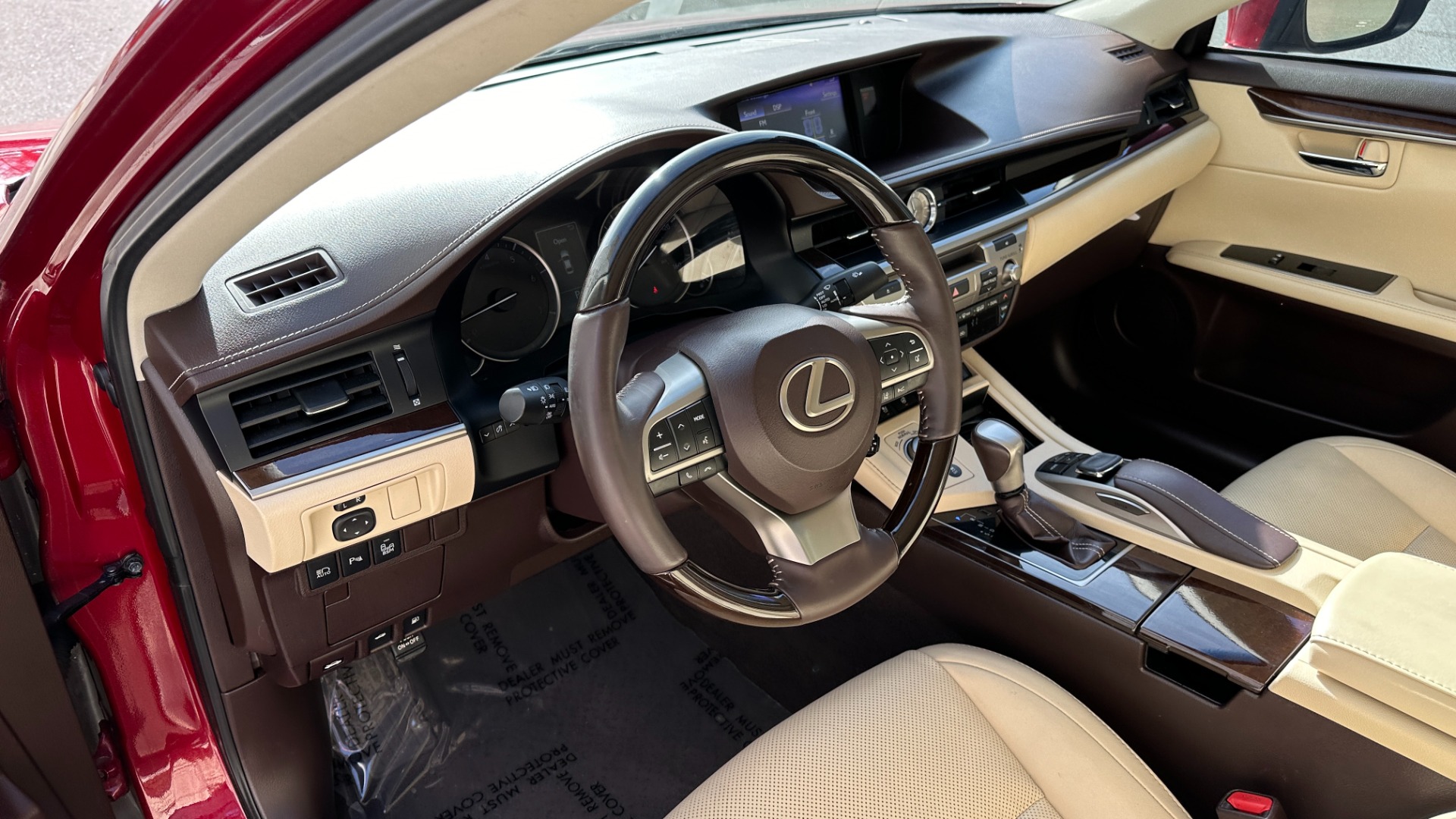 Used 2018 Lexus ES 350 LUXURY PKG / PANORAMIC ROOF / NAV PACKAGE / LED LIGHTS for sale Sold at Formula Imports in Charlotte NC 28227 12