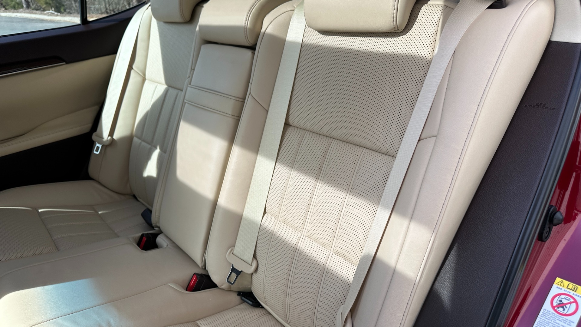 Used 2018 Lexus ES 350 LUXURY PKG / PANORAMIC ROOF / NAV PACKAGE / LED LIGHTS for sale Sold at Formula Imports in Charlotte NC 28227 25