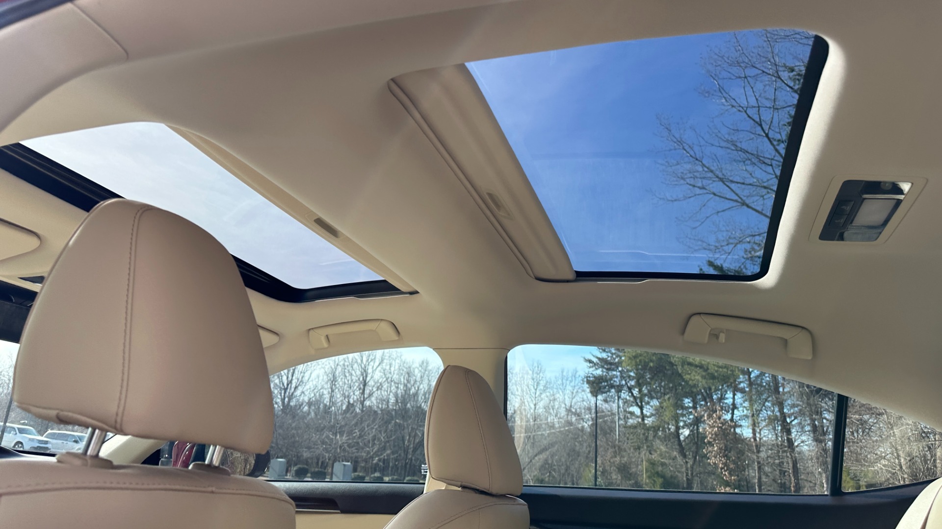 Used 2018 Lexus ES 350 LUXURY PKG / PANORAMIC ROOF / NAV PACKAGE / LED LIGHTS for sale Sold at Formula Imports in Charlotte NC 28227 27
