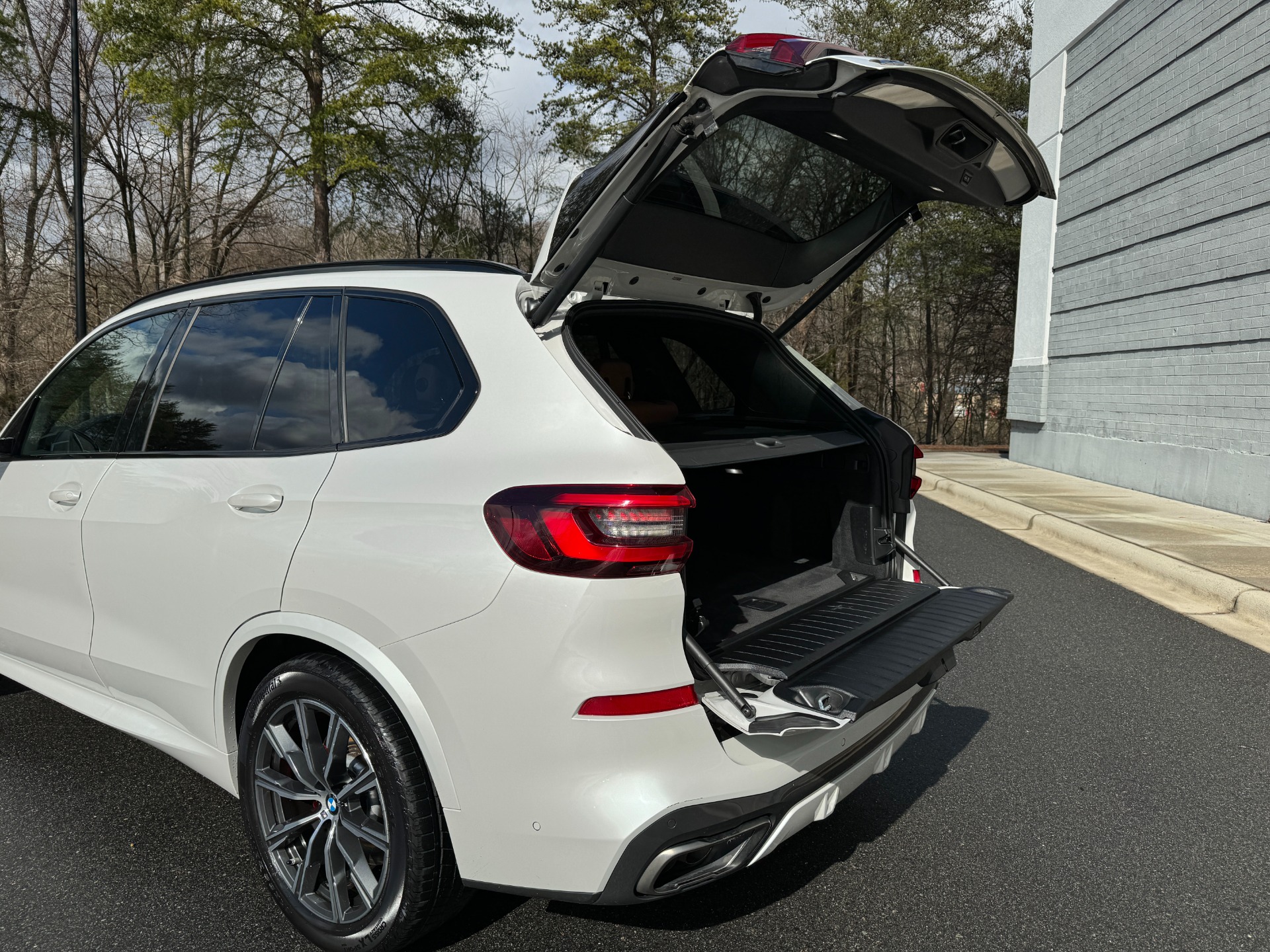 Used 2021 BMW X5 M50i AIR SUSPENSION / COGNAC LEATHER for sale $55,000 at Formula Imports in Charlotte NC 28227 30
