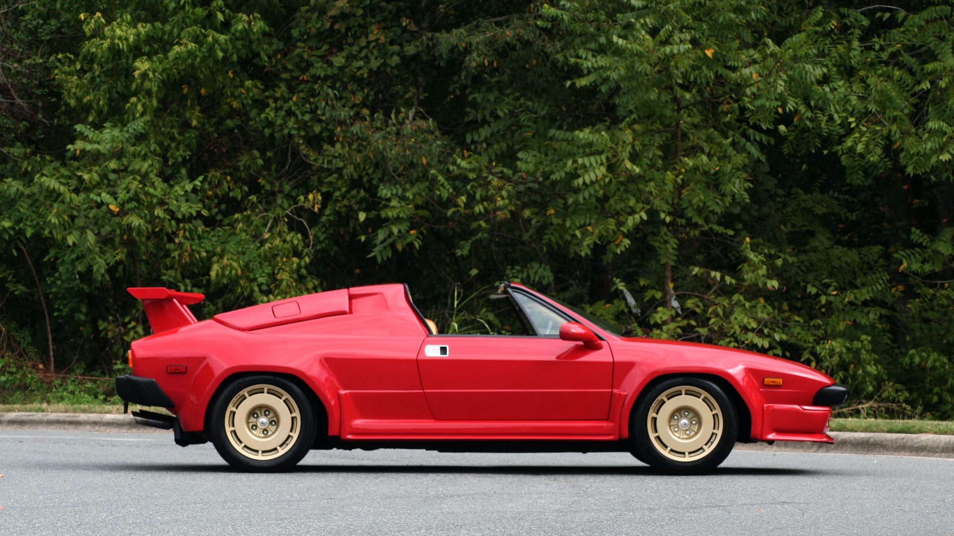 Used 1988 Lamborghini JALPA 3.5 / 5-SPD MANUAL / LOW MILES / EXCELLENT CONDITION for sale Sold at Formula Imports in Charlotte NC 28227 12