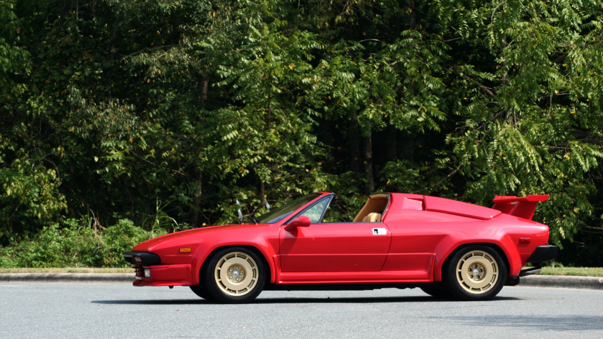 Used 1988 Lamborghini JALPA 3.5 / 5-SPD MANUAL / LOW MILES / EXCELLENT CONDITION for sale Sold at Formula Imports in Charlotte NC 28227 3
