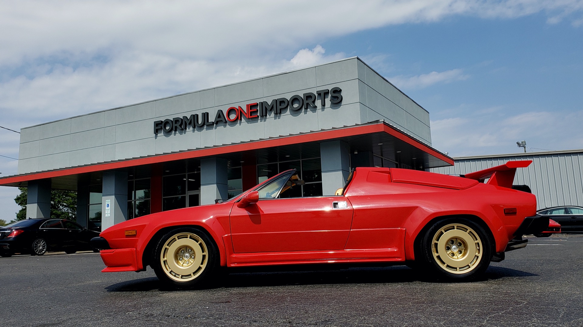 Used 1988 Lamborghini JALPA 3.5 / 5-SPD MANUAL / LOW MILES / EXCELLENT CONDITION for sale Sold at Formula Imports in Charlotte NC 28227 4