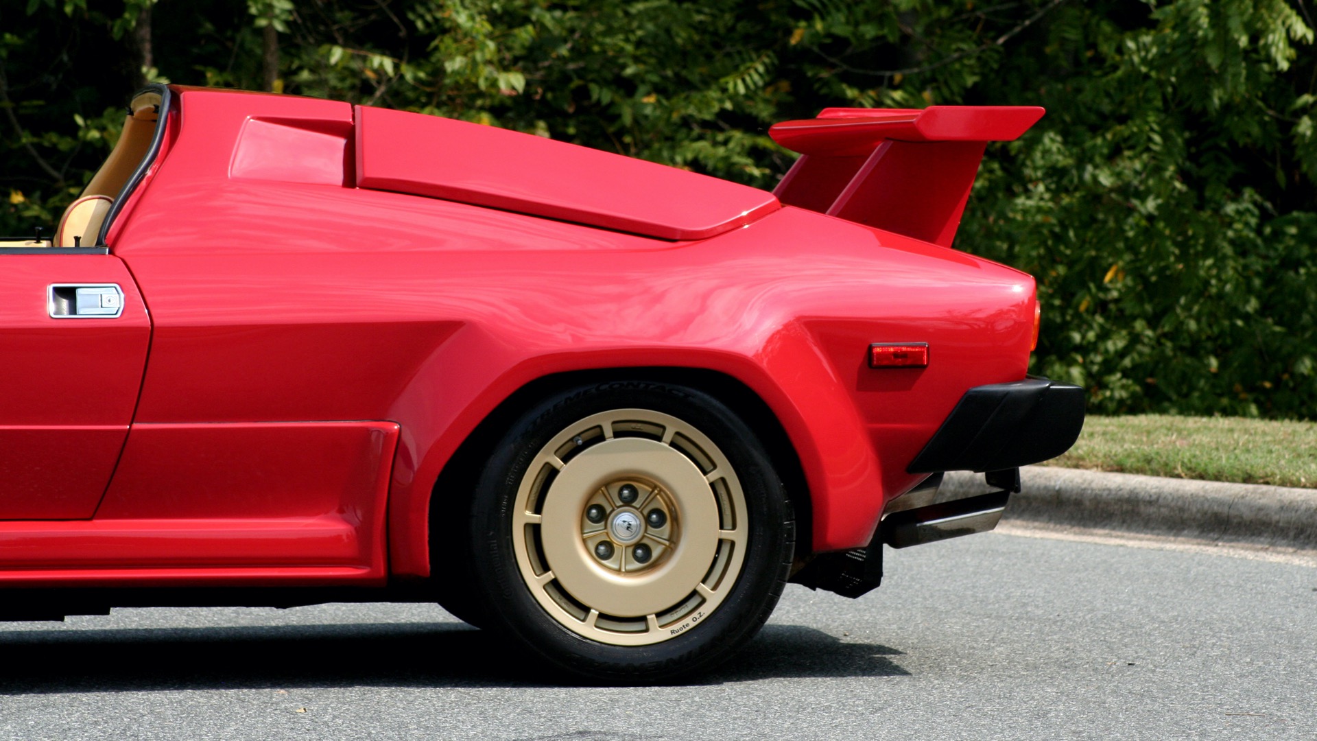 Used 1988 Lamborghini JALPA 3.5 / 5-SPD MANUAL / LOW MILES / EXCELLENT CONDITION for sale Sold at Formula Imports in Charlotte NC 28227 6
