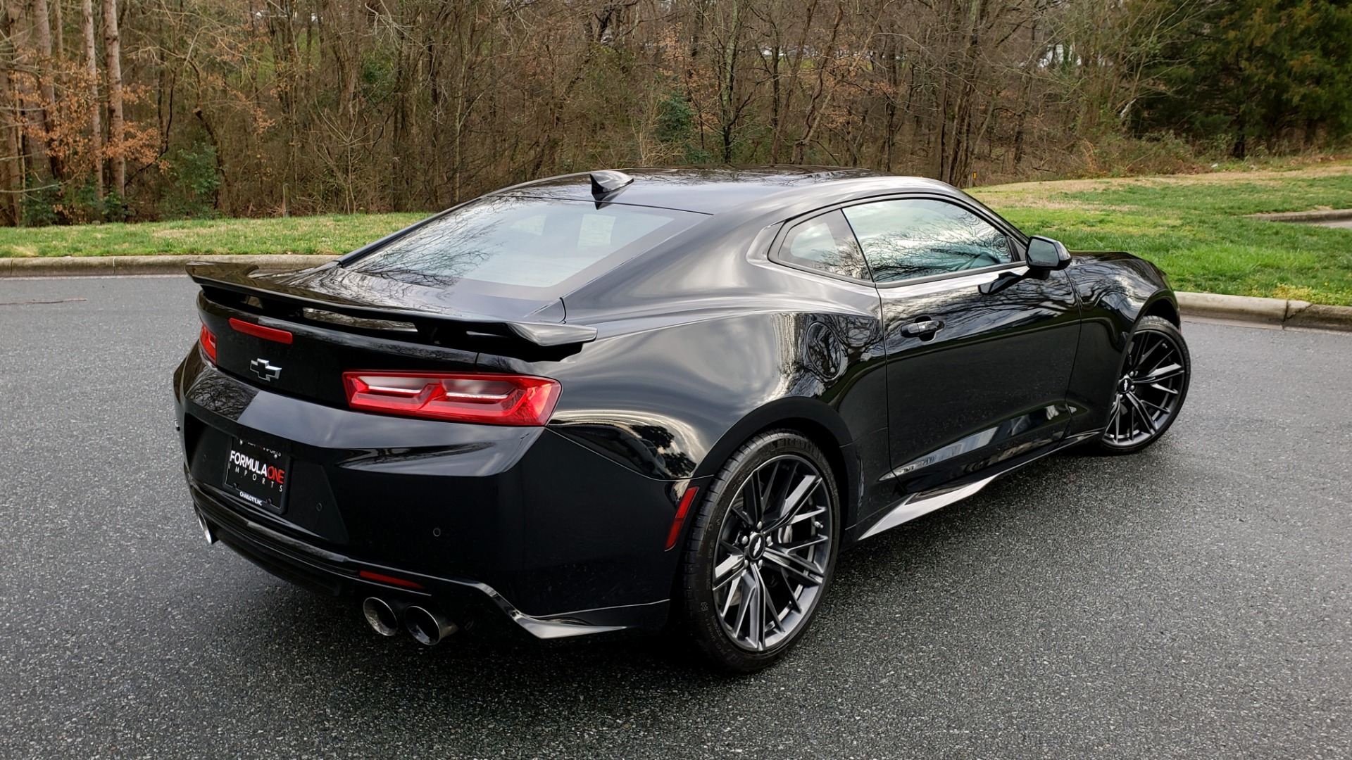 Used 2018 Chevrolet CAMARO ZL1 6.2L SUPERCHARGED V8 650 / NAV / SUNROOF / REARVIEW for sale Sold at Formula Imports in Charlotte NC 28227 10