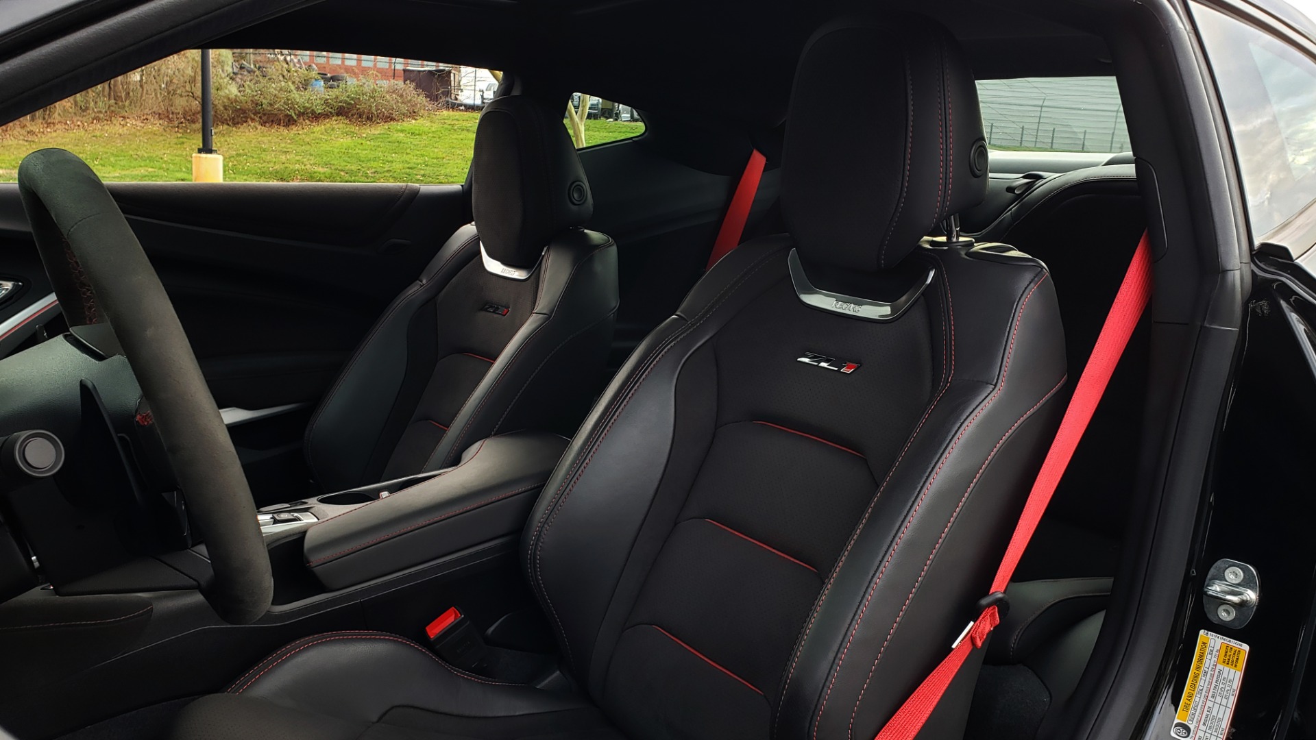 Used 2018 Chevrolet CAMARO ZL1 6.2L SUPERCHARGED V8 650 / NAV / SUNROOF / REARVIEW for sale Sold at Formula Imports in Charlotte NC 28227 45