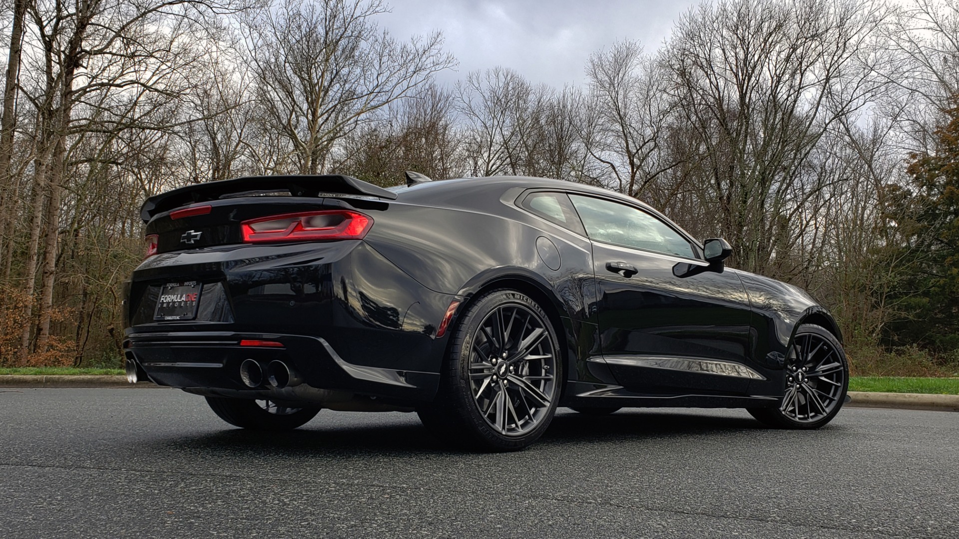Used 2018 Chevrolet CAMARO ZL1 6.2L SUPERCHARGED V8 650 / NAV / SUNROOF / REARVIEW for sale Sold at Formula Imports in Charlotte NC 28227 9