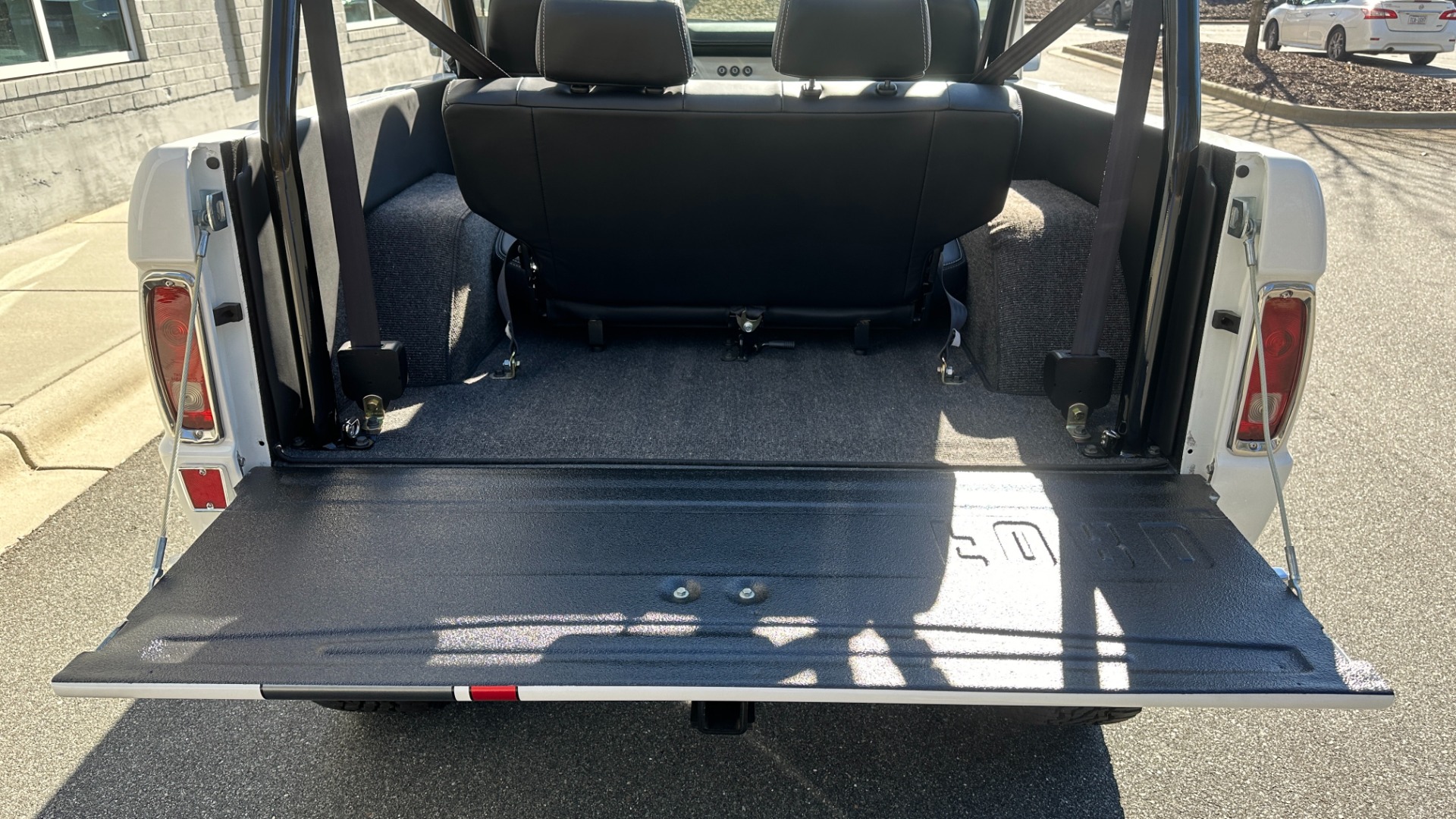 Used 1977 Ford Bronco GATEWAY EDITION / 5.0L COYOTE V8 / FRAME OFF RESTORATION / LEATHER / A/C for sale Sold at Formula Imports in Charlotte NC 28227 51