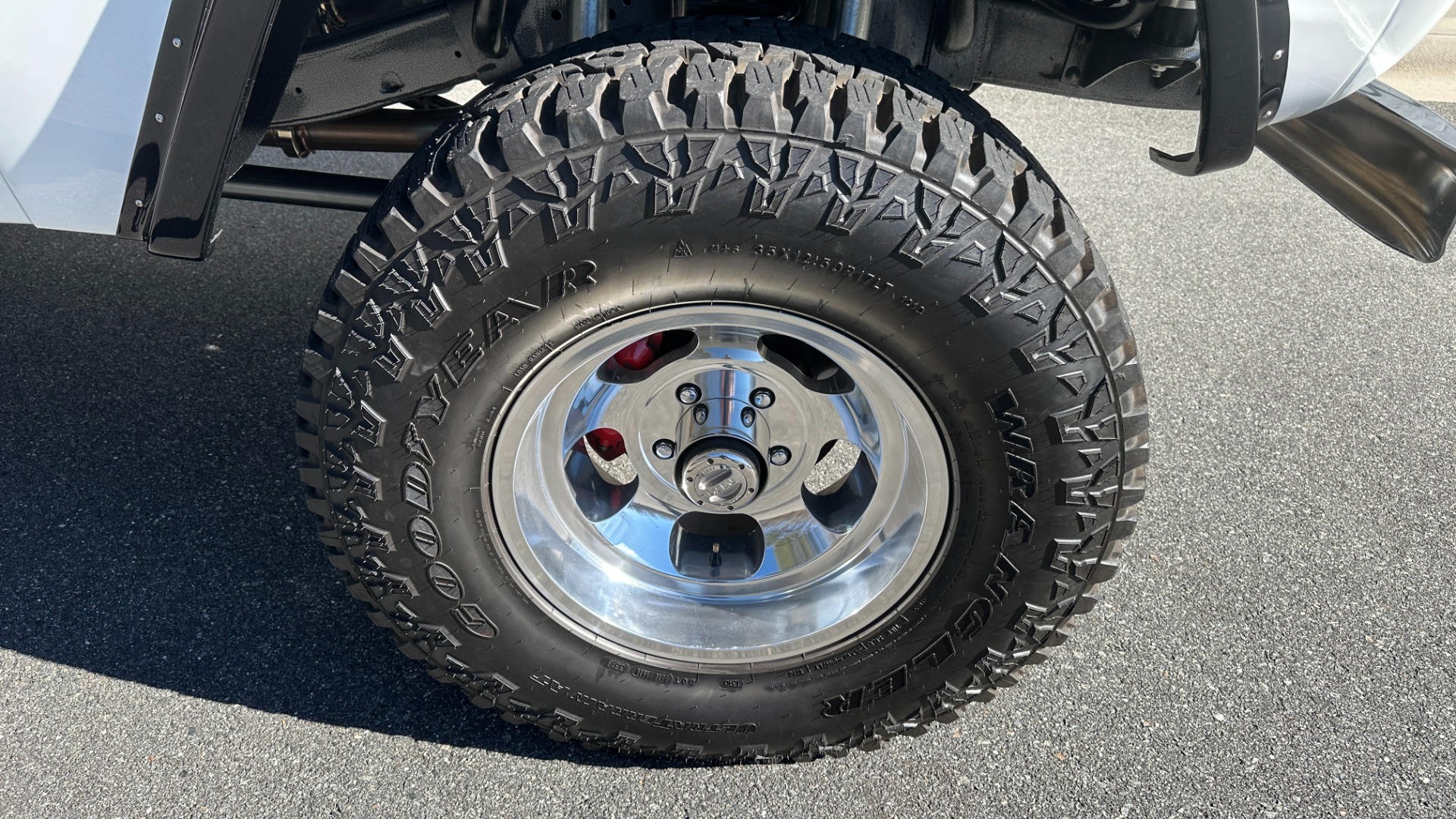 Used 1977 Ford Bronco GATEWAY EDITION / 5.0L COYOTE V8 / FRAME OFF RESTORATION / LEATHER / A/C for sale Sold at Formula Imports in Charlotte NC 28227 88