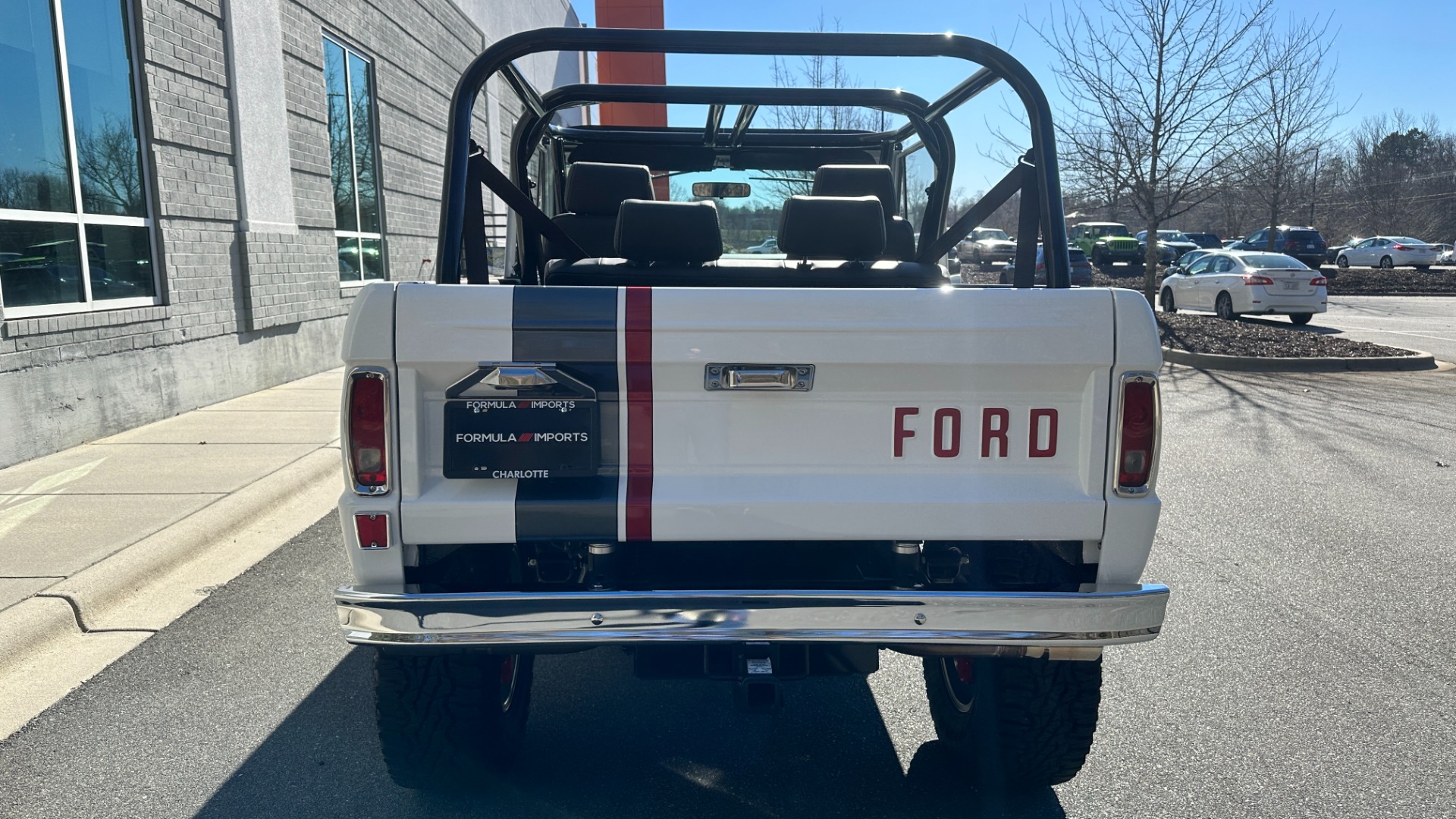 Used 1977 Ford Bronco GATEWAY EDITION / 5.0L COYOTE V8 / FRAME OFF RESTORATION / LEATHER / A/C for sale Sold at Formula Imports in Charlotte NC 28227 9