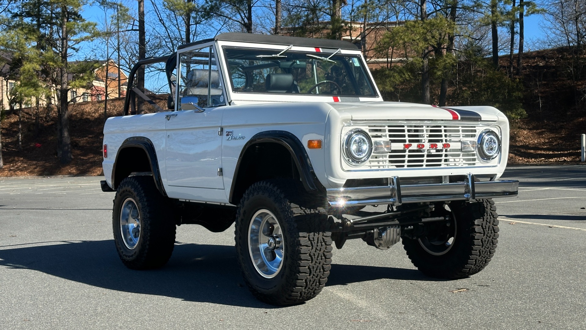 Used 1977 Ford Bronco GATEWAY EDITION / 5.0L COYOTE V8 / FRAME OFF RESTORATION / LEATHER / A/C for sale Sold at Formula Imports in Charlotte NC 28227 91