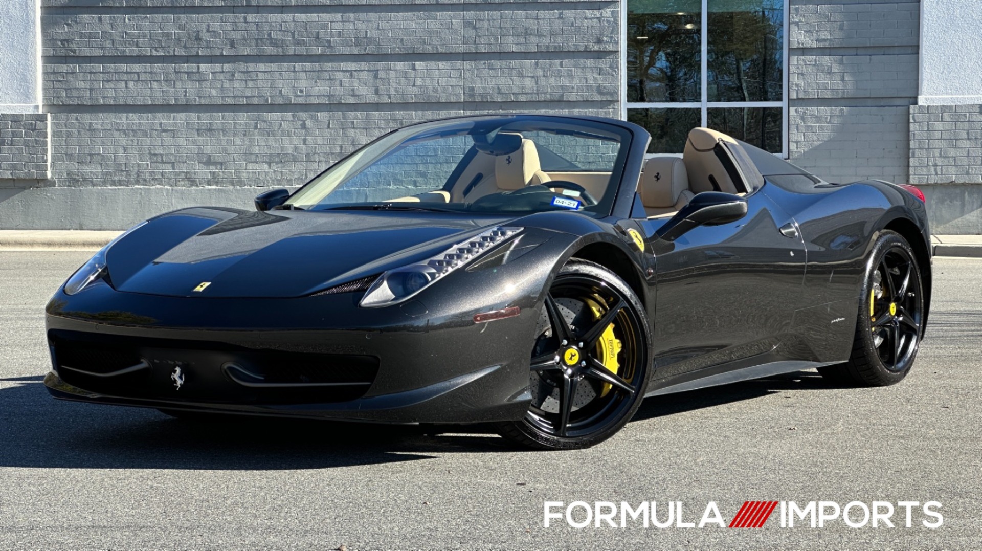 Used 2014 Ferrari 458 ITALIA SPIDER DAYTONA SEATS / CARBON FIBER / F1 LED STEERING / V8 / FRONT LIFT for sale Sold at Formula Imports in Charlotte NC 28227 1