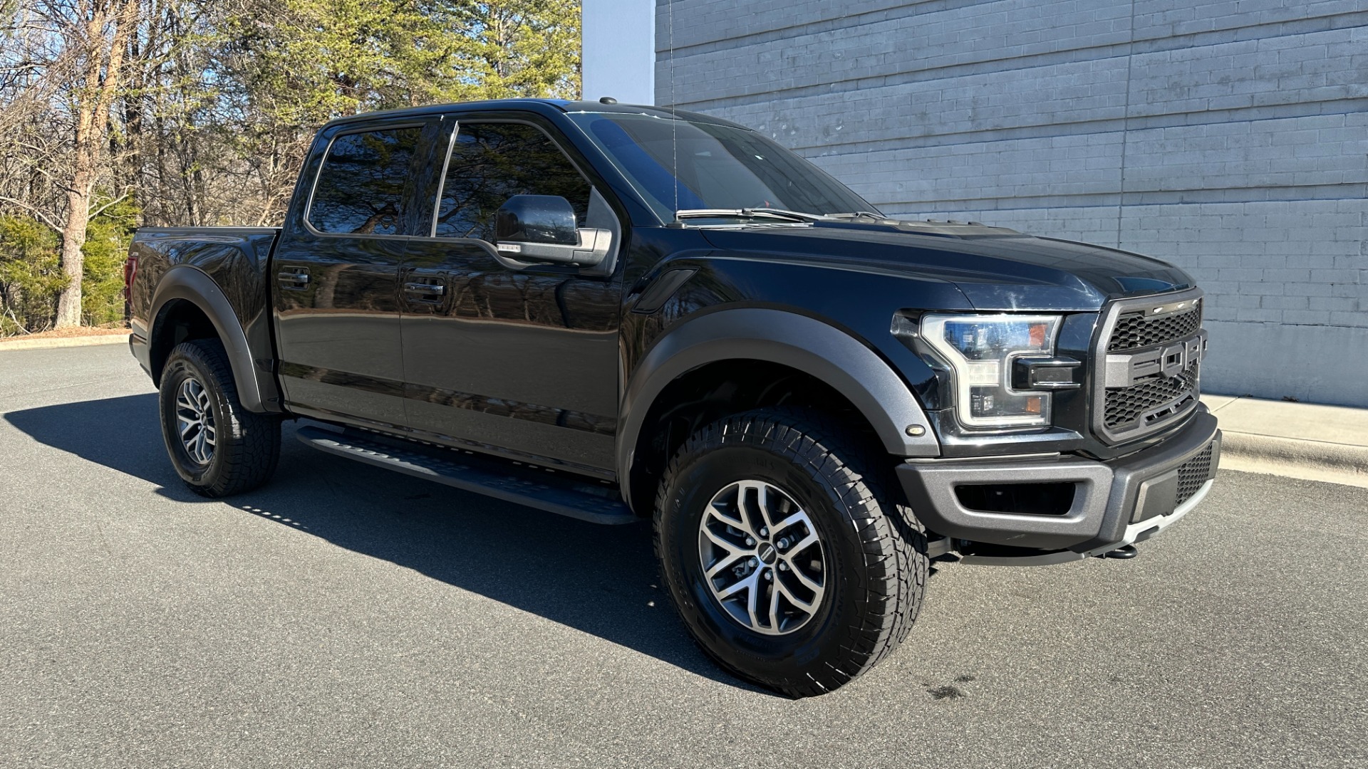 Used 2017 Ford F-150 RAPTOR / TECHNOLOGY PACKAGE / PANORAMIC ROOF for sale Sold at Formula Imports in Charlotte NC 28227 2