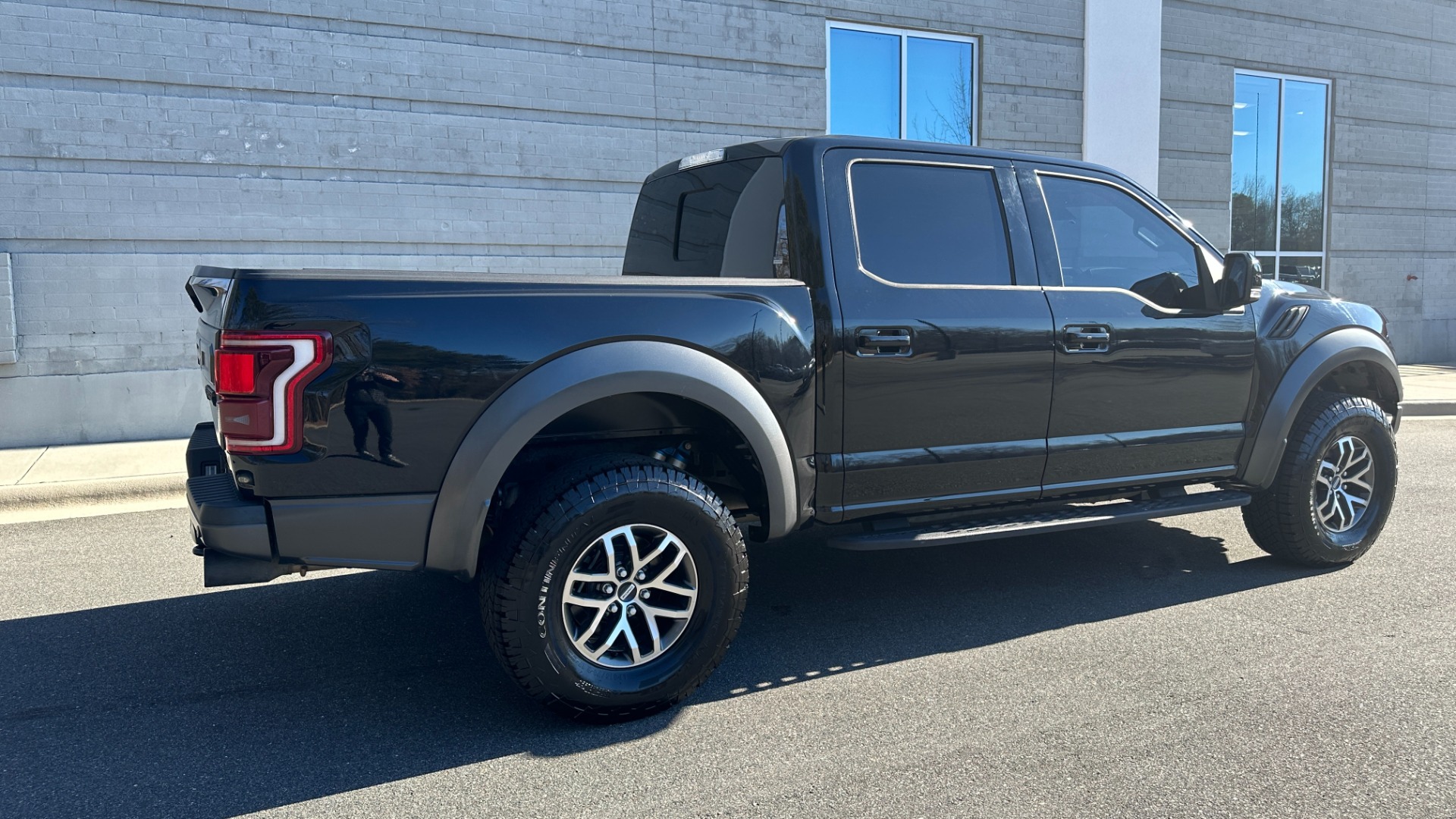 Used 2017 Ford F-150 RAPTOR / TECHNOLOGY PACKAGE / PANORAMIC ROOF for sale Sold at Formula Imports in Charlotte NC 28227 4