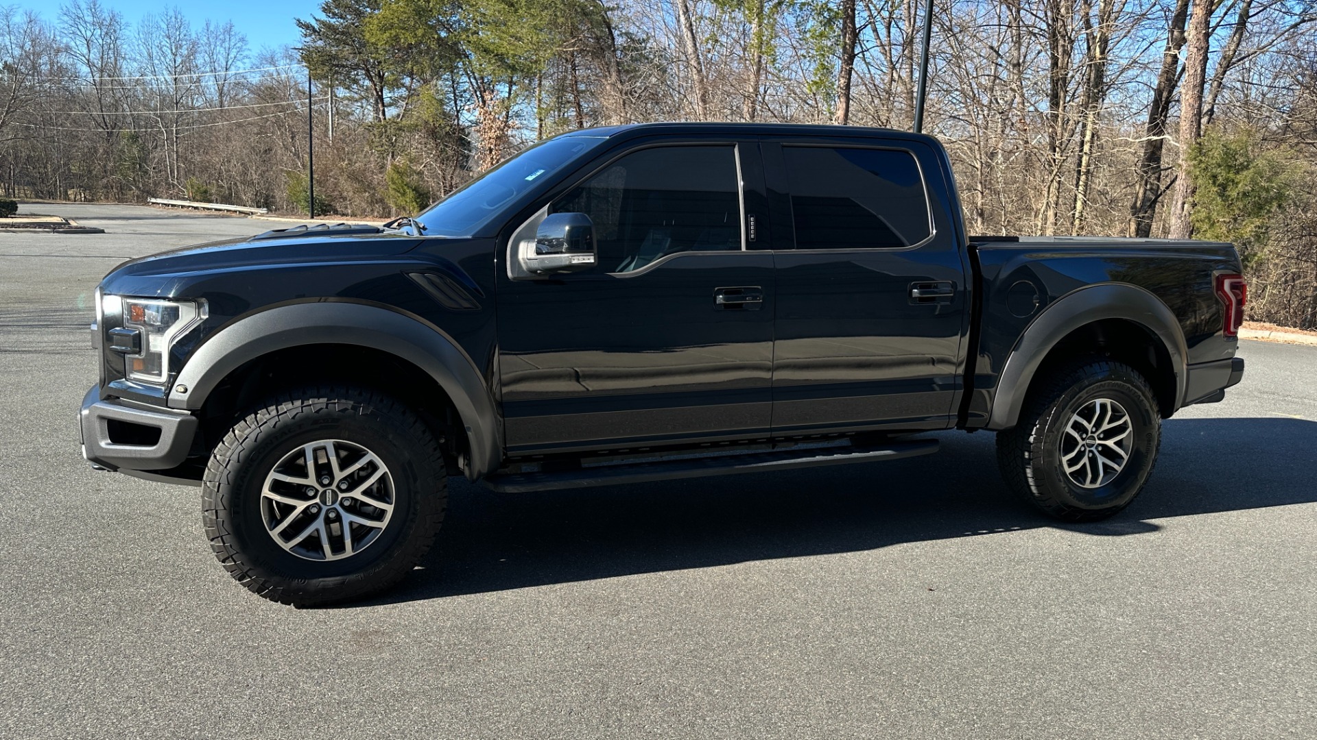 Used 2017 Ford F-150 RAPTOR / TECHNOLOGY PACKAGE / PANORAMIC ROOF for sale Sold at Formula Imports in Charlotte NC 28227 6