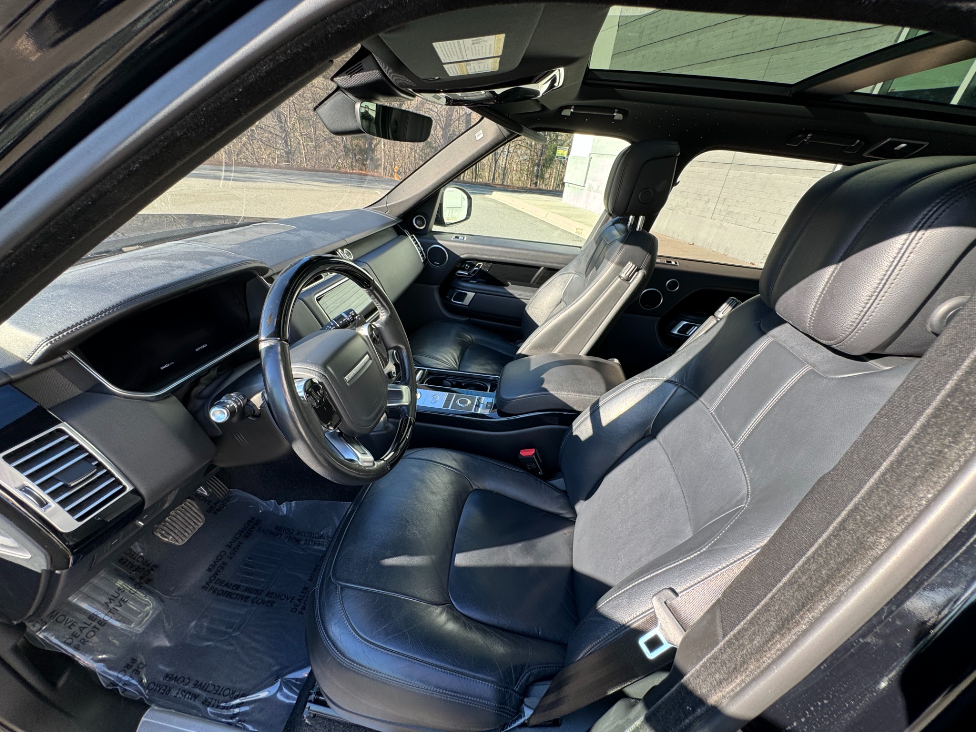 Used 2019 Land Rover Range Rover V6 Supercharged STARLIGHT HEADLINER / PANORAMIC ROOF for sale Sold at Formula Imports in Charlotte NC 28227 18