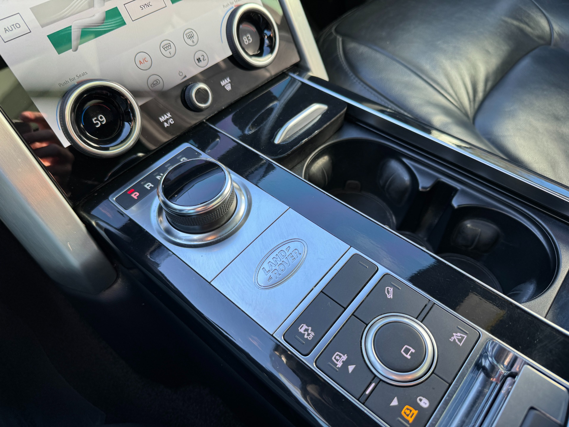 Used 2019 Land Rover Range Rover V6 Supercharged STARLIGHT HEADLINER / PANORAMIC ROOF for sale Sold at Formula Imports in Charlotte NC 28227 22