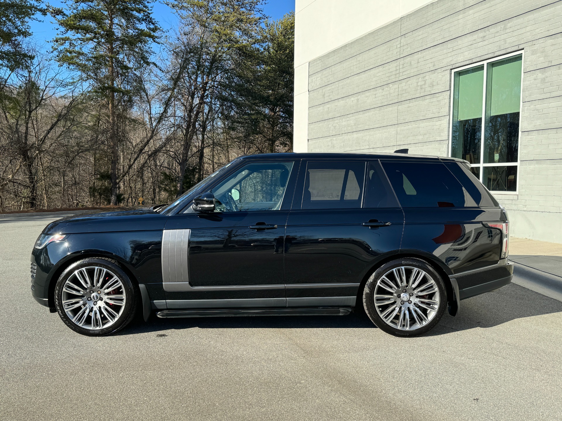 Used 2019 Land Rover Range Rover V6 Supercharged STARLIGHT HEADLINER / PANORAMIC ROOF for sale Sold at Formula Imports in Charlotte NC 28227 3