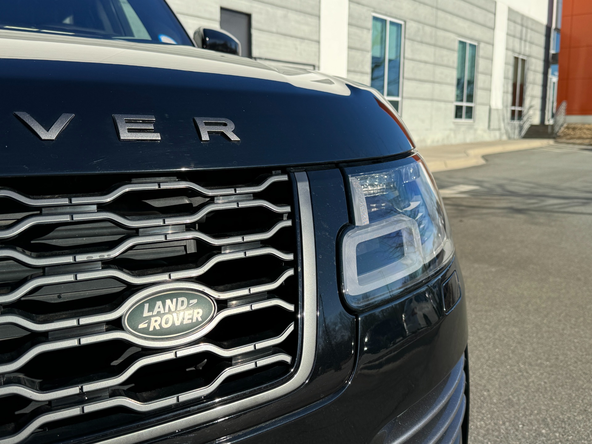 Used 2019 Land Rover Range Rover V6 Supercharged STARLIGHT HEADLINER / PANORAMIC ROOF for sale Sold at Formula Imports in Charlotte NC 28227 41
