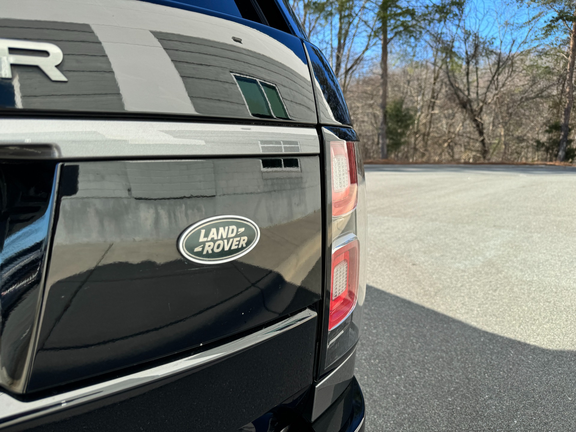 Used 2019 Land Rover Range Rover V6 Supercharged STARLIGHT HEADLINER / PANORAMIC ROOF for sale Sold at Formula Imports in Charlotte NC 28227 42