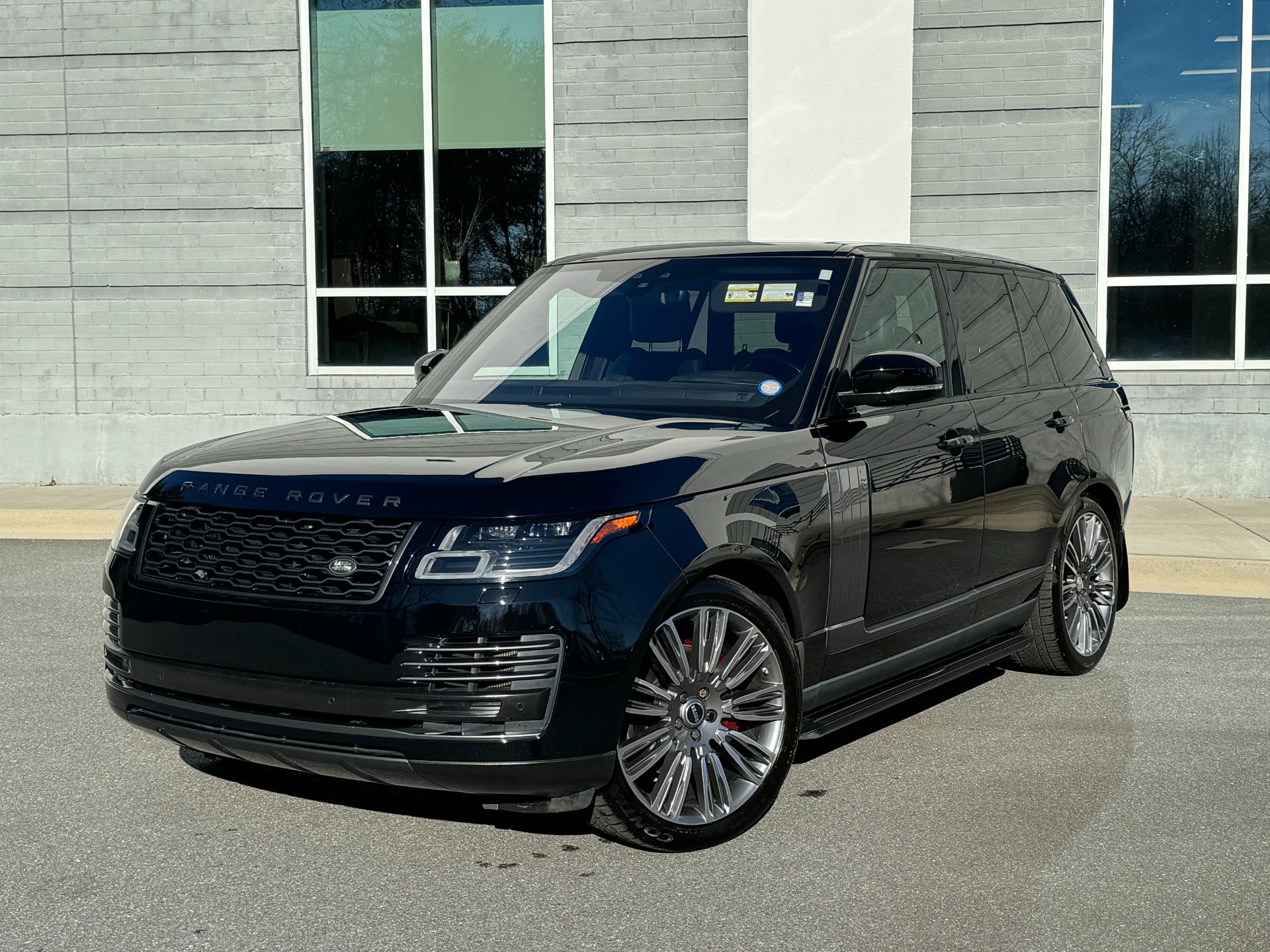 Used 2019 Land Rover Range Rover V6 Supercharged STARLIGHT HEADLINER / PANORAMIC ROOF for sale Sold at Formula Imports in Charlotte NC 28227 1