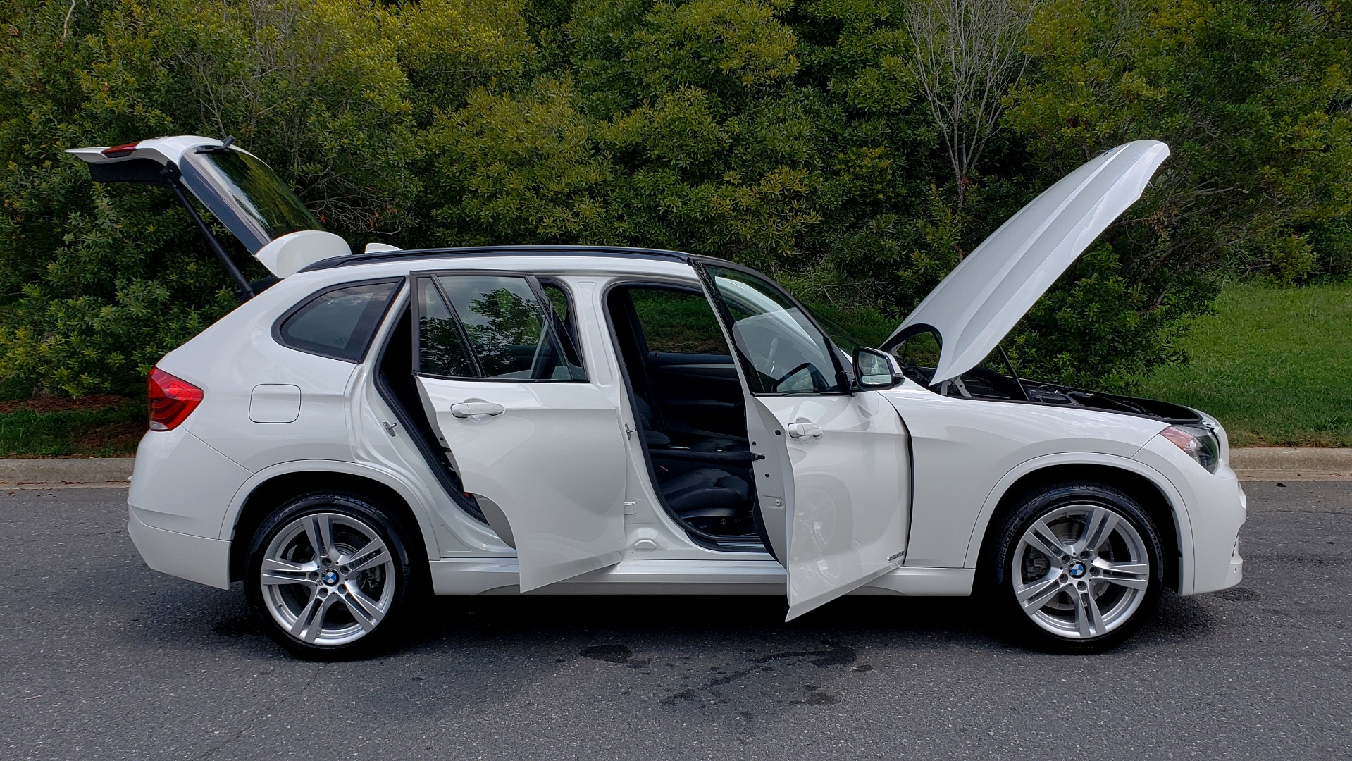 Used 2015 BMW X1 SDRIVE28I M-SPORT ULTIMATE / NAV / SUNROOF / REARVIEW for sale Sold at Formula Imports in Charlotte NC 28227 11