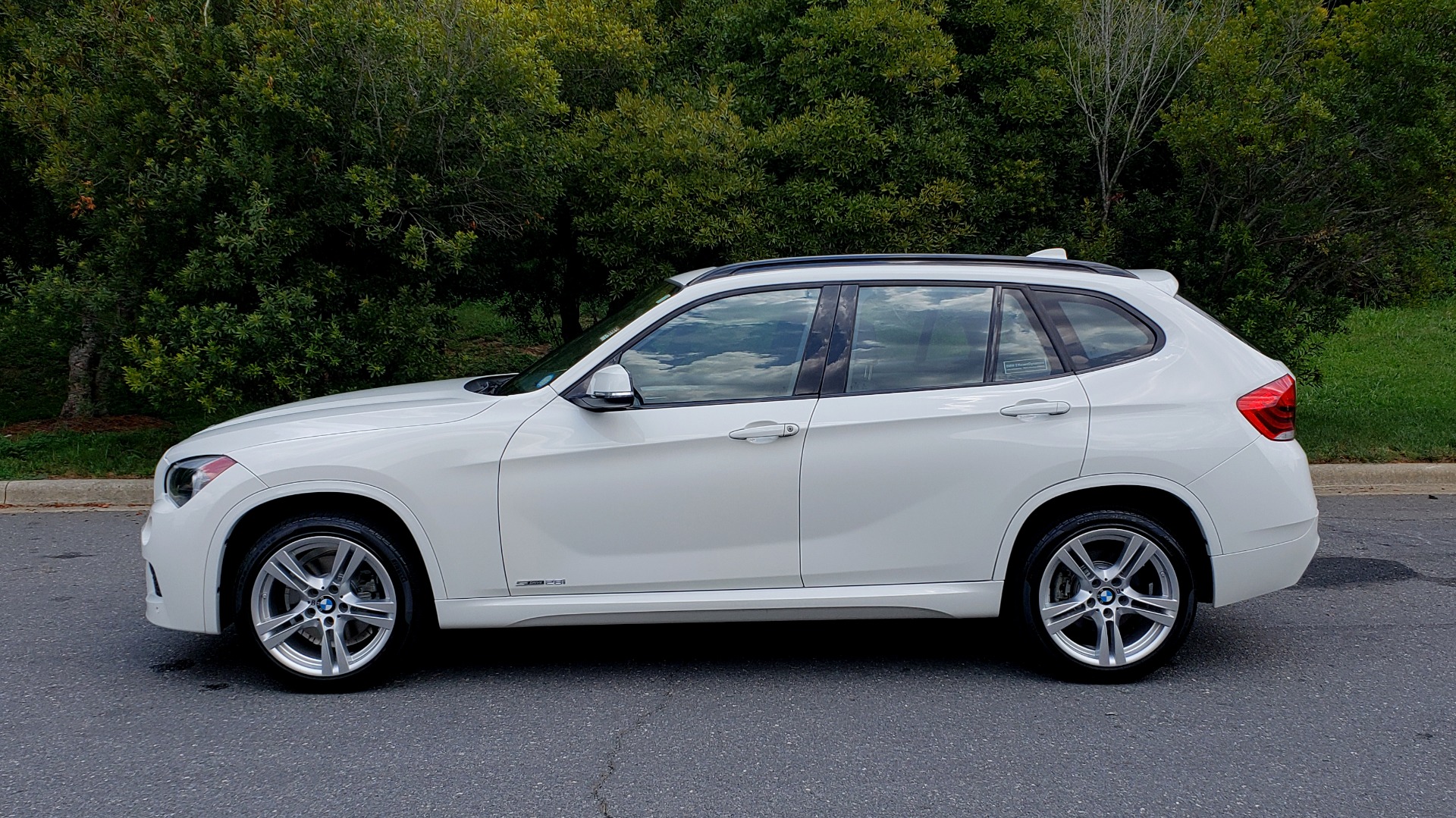 Used 2015 BMW X1 SDRIVE28I M-SPORT ULTIMATE / NAV / SUNROOF / REARVIEW for sale Sold at Formula Imports in Charlotte NC 28227 3