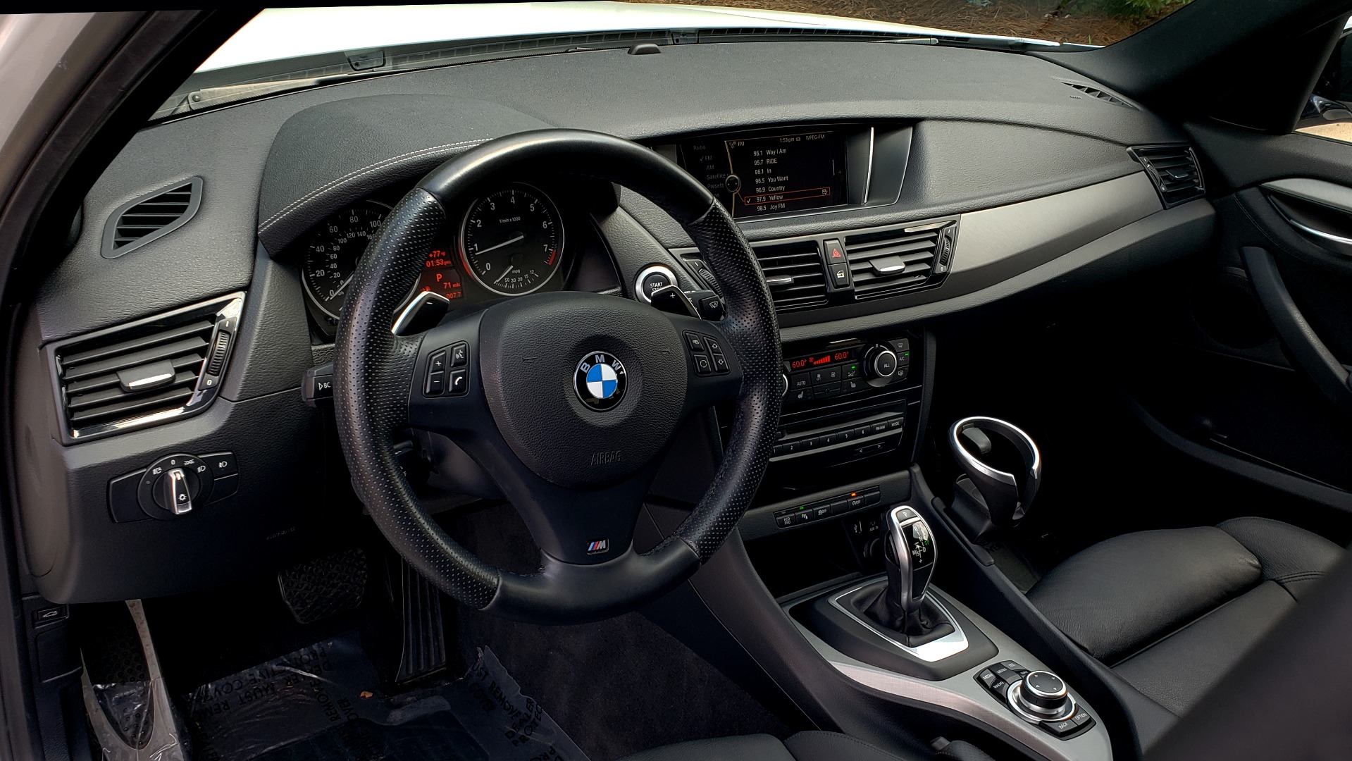 Used 2015 BMW X1 SDRIVE28I M-SPORT ULTIMATE / NAV / SUNROOF / REARVIEW for sale Sold at Formula Imports in Charlotte NC 28227 38