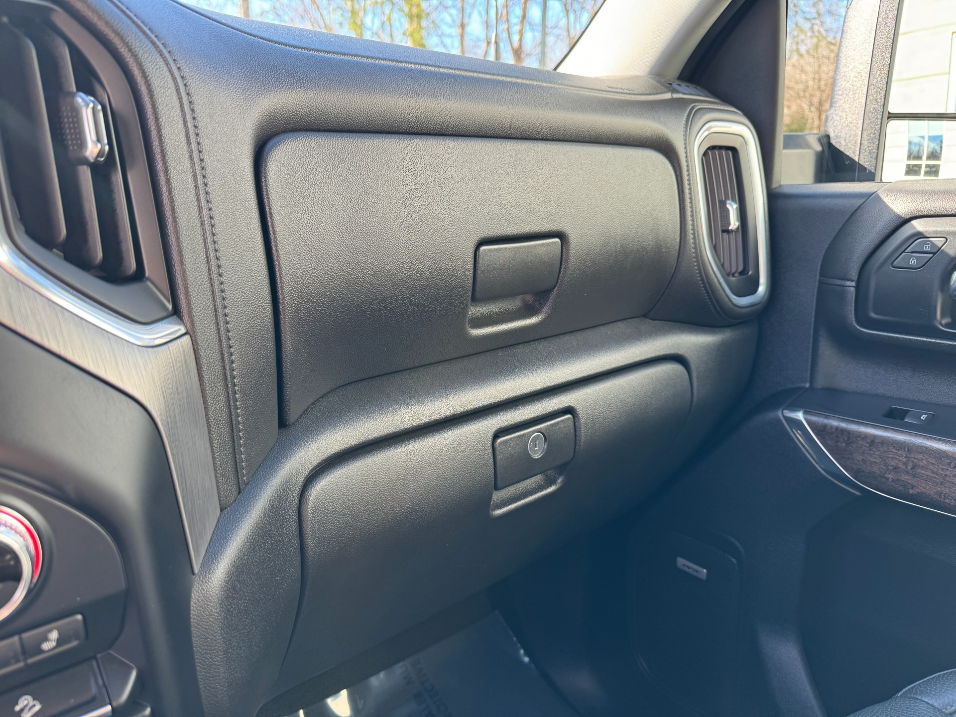 Used 2020 GMC Sierra 2500HD Denali Crew Cab LIFTED / HARDROCK WHEELS for sale Sold at Formula Imports in Charlotte NC 28227 29