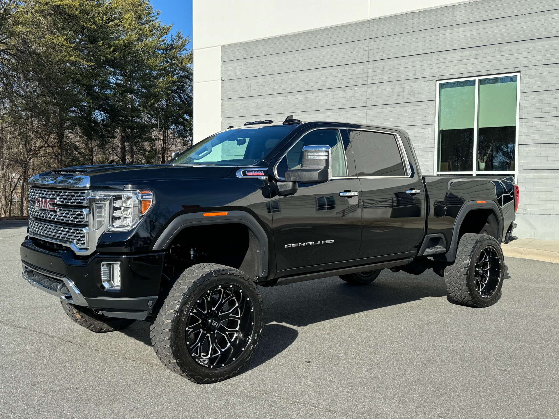 Used 2020 GMC Sierra 2500HD Denali Crew Cab LIFTED / HARDROCK WHEELS for sale Sold at Formula Imports in Charlotte NC 28227 3