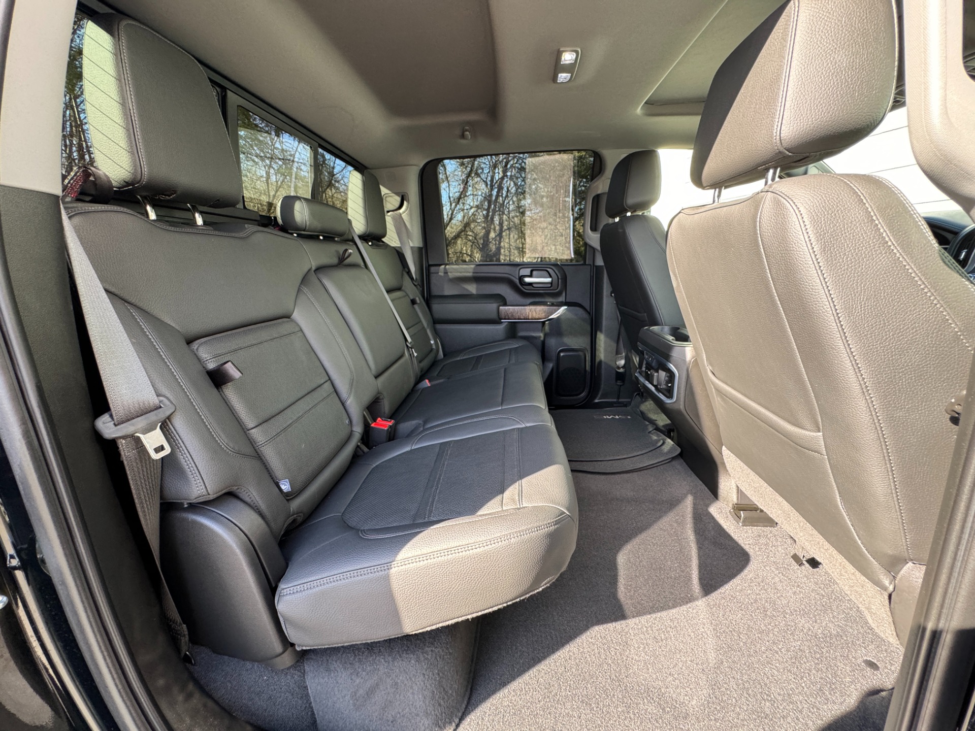 Used 2020 GMC Sierra 2500HD Denali Crew Cab LIFTED / HARDROCK WHEELS for sale Sold at Formula Imports in Charlotte NC 28227 37