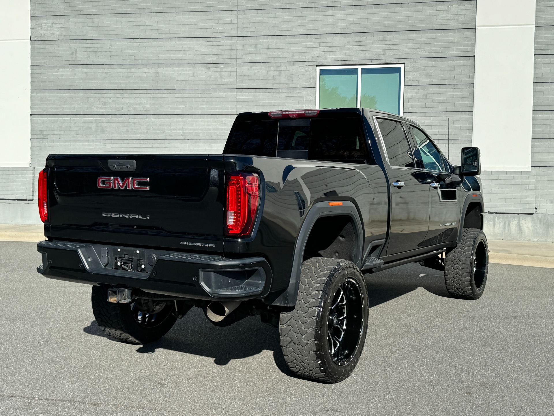 Used 2020 GMC Sierra 2500HD Denali Crew Cab LIFTED / HARDROCK WHEELS for sale Sold at Formula Imports in Charlotte NC 28227 8