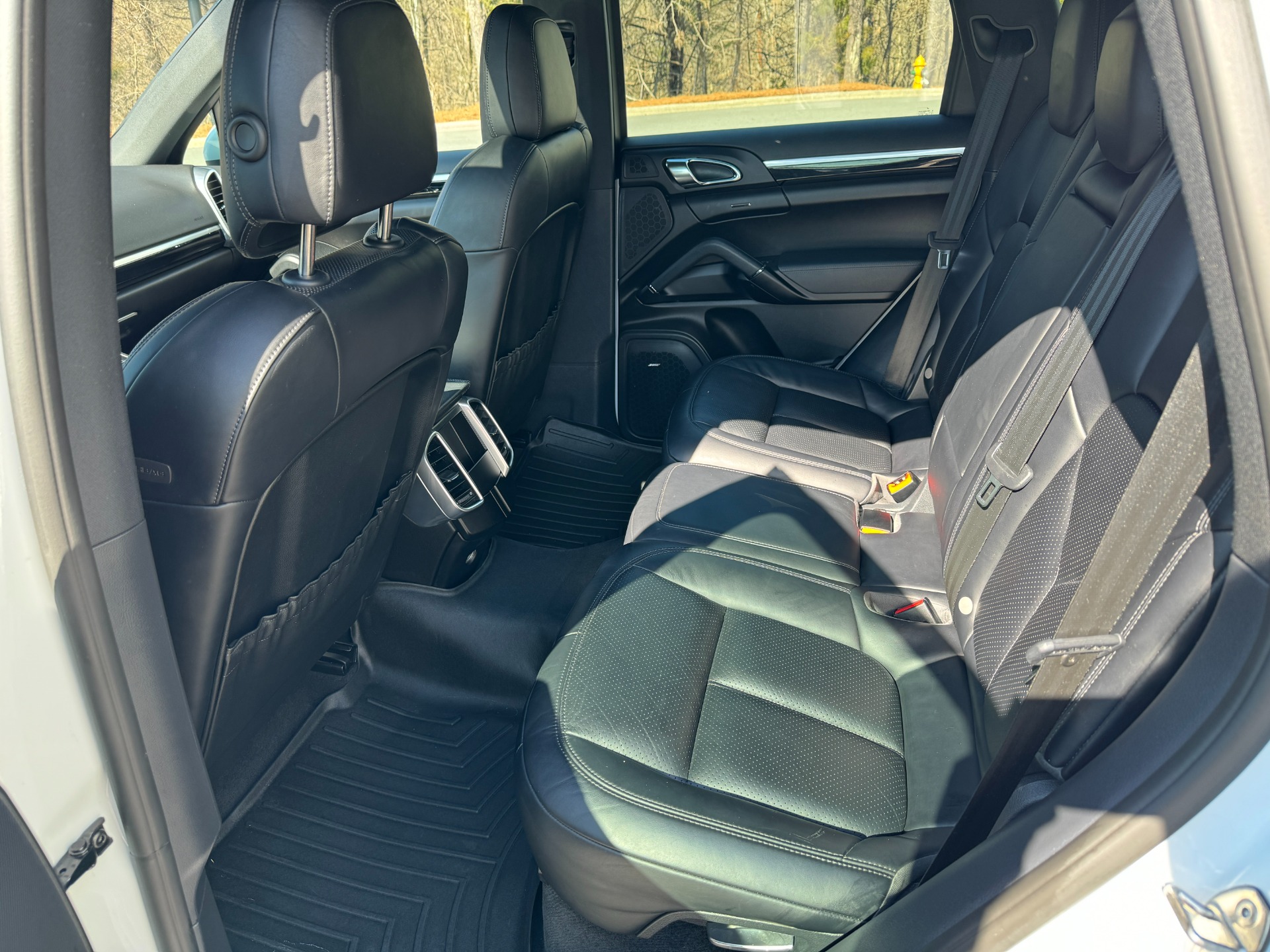 Used 2016 Porsche Cayenne PREMIUM PKG / BOSE SOUND for sale Sold at Formula Imports in Charlotte NC 28227 30