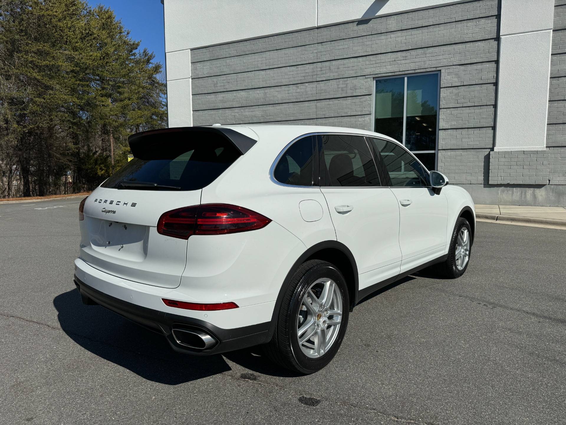 Used 2016 Porsche Cayenne PREMIUM PKG / BOSE SOUND for sale Sold at Formula Imports in Charlotte NC 28227 7