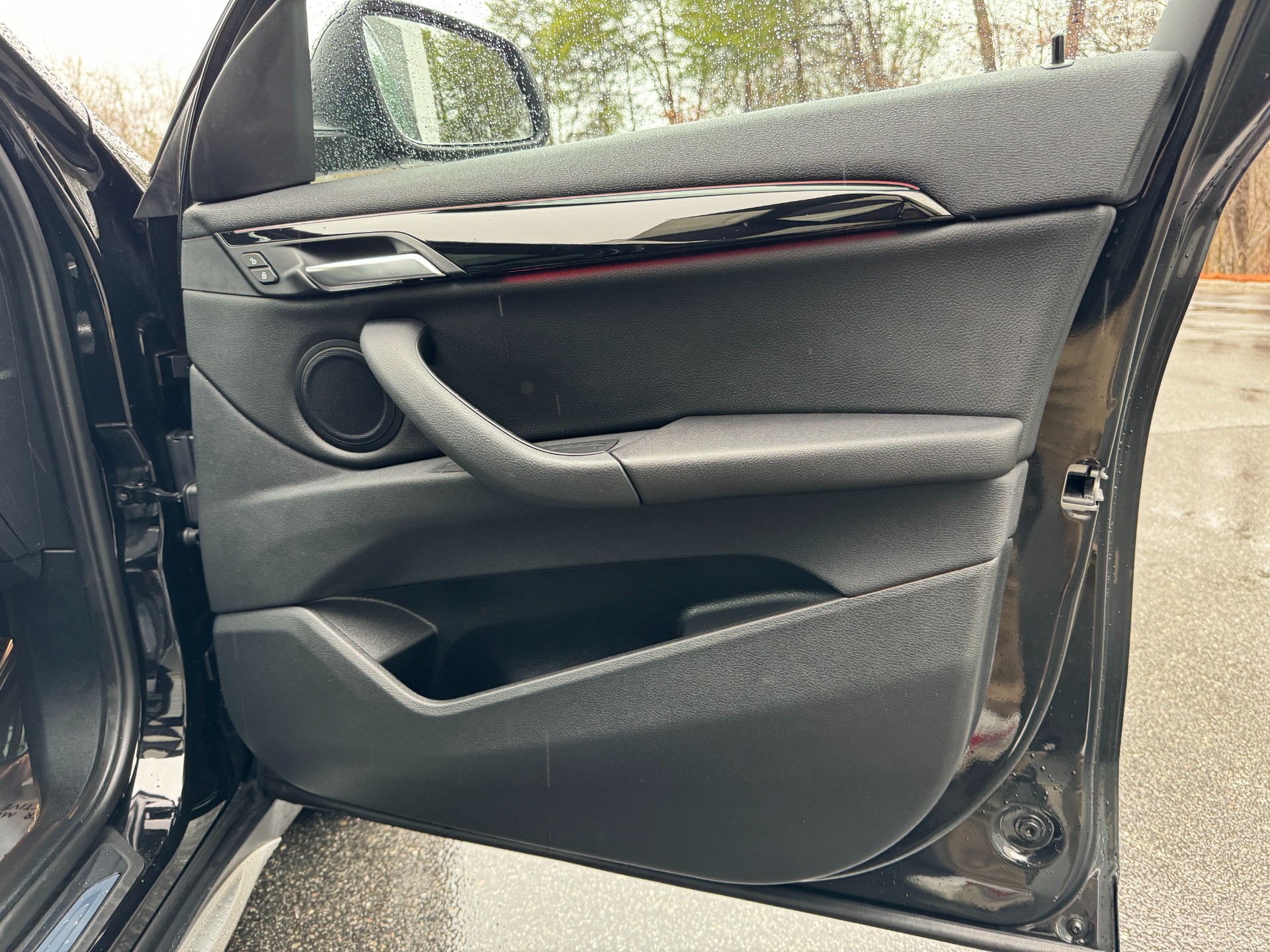 Used 2022 BMW X1 xDrive28i CONVENIENCE PACKAGE for sale Sold at Formula Imports in Charlotte NC 28227 25