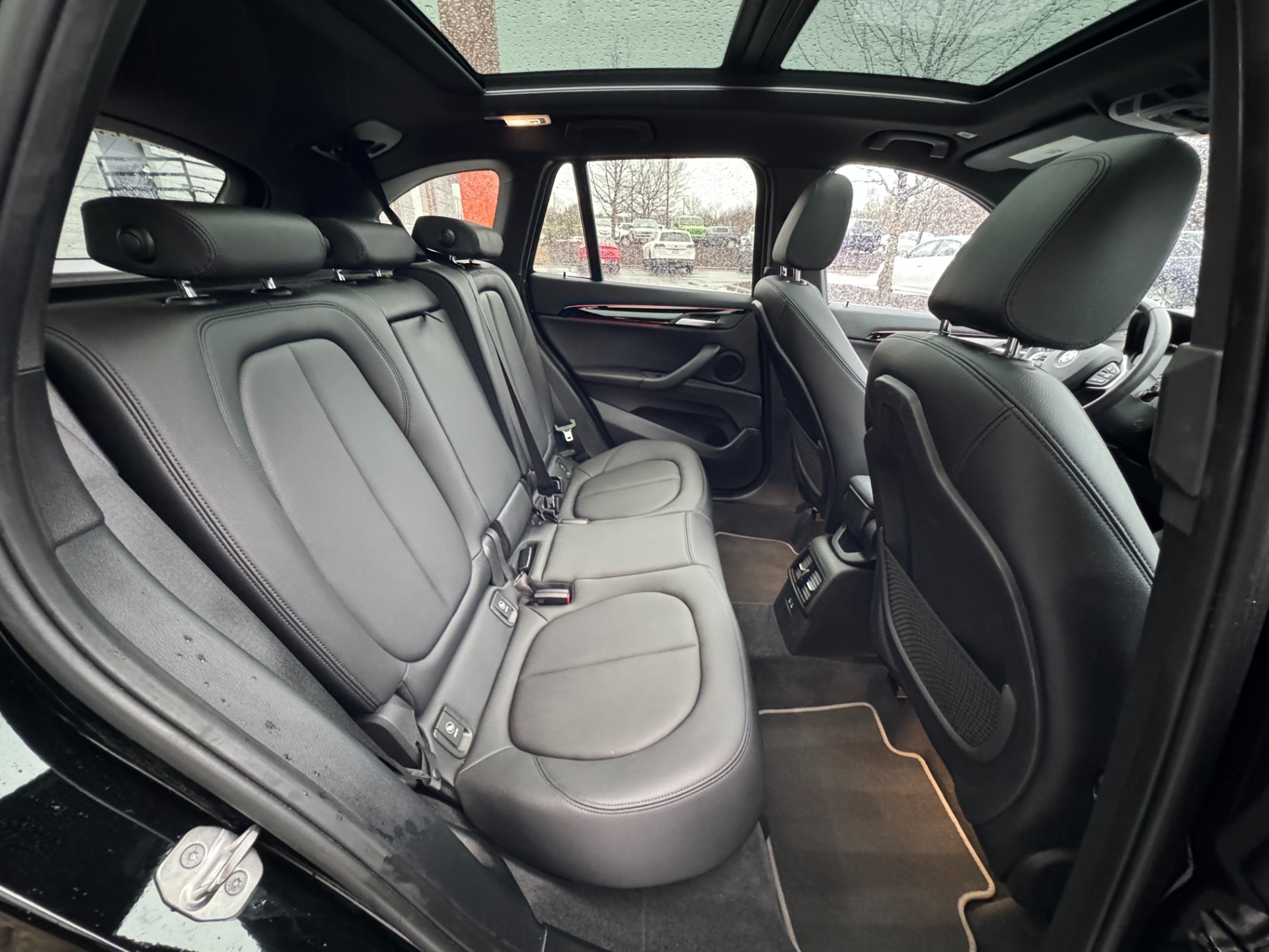 Used 2022 BMW X1 xDrive28i CONVENIENCE PACKAGE for sale Sold at Formula Imports in Charlotte NC 28227 31