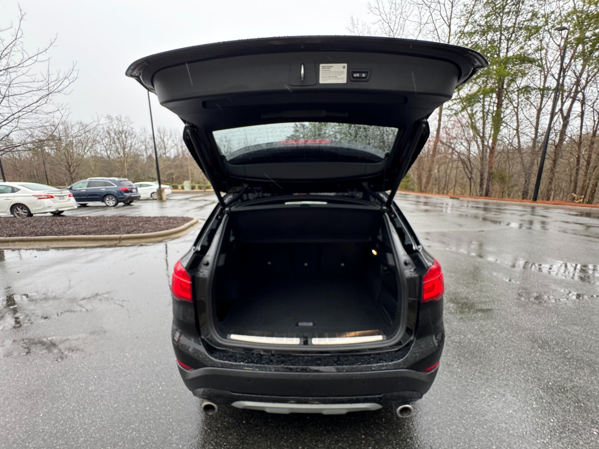 Used 2022 BMW X1 xDrive28i CONVENIENCE PACKAGE for sale Sold at Formula Imports in Charlotte NC 28227 32