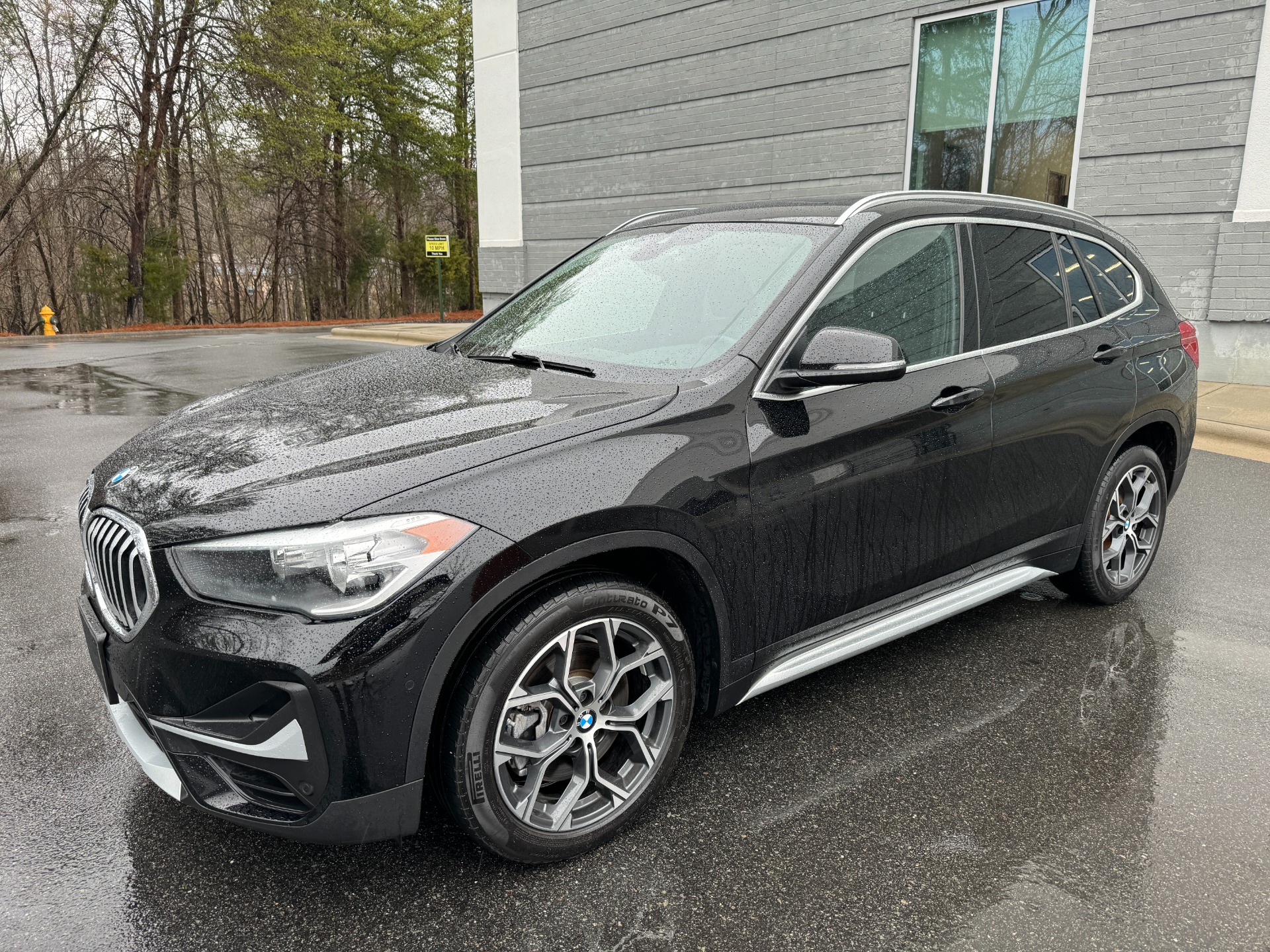 Used 2022 BMW X1 xDrive28i CONVENIENCE PACKAGE for sale Sold at Formula Imports in Charlotte NC 28227 4