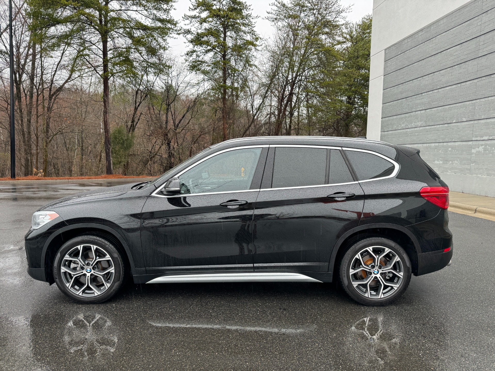Used 2022 BMW X1 xDrive28i CONVENIENCE PACKAGE for sale Sold at Formula Imports in Charlotte NC 28227 5