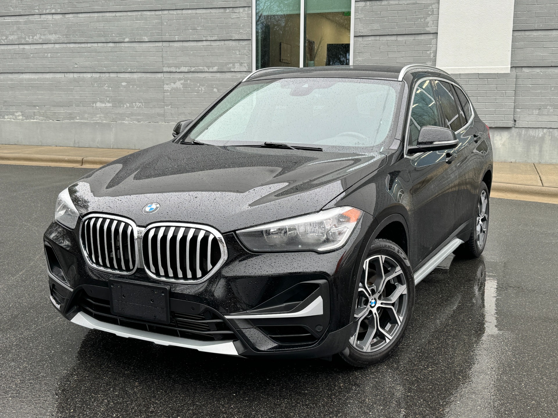 Used 2022 BMW X1 xDrive28i CONVENIENCE PACKAGE for sale Sold at Formula Imports in Charlotte NC 28227 1