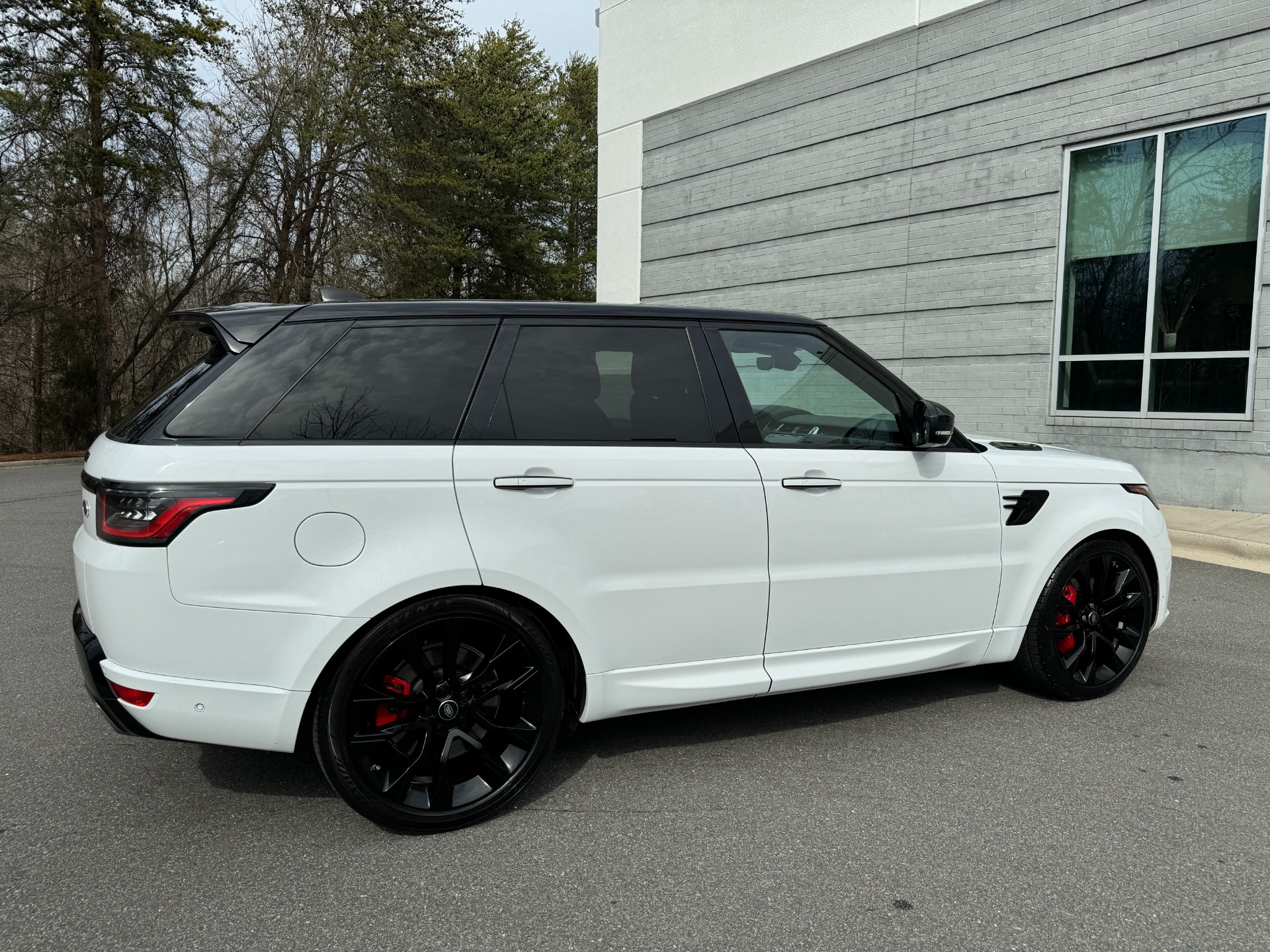 Used 2020 Land Rover Range Rover Sport HST TOW PKG / DRIVE PRO PKG / ON/OFF-ROAD PACK for sale Sold at Formula Imports in Charlotte NC 28227 10
