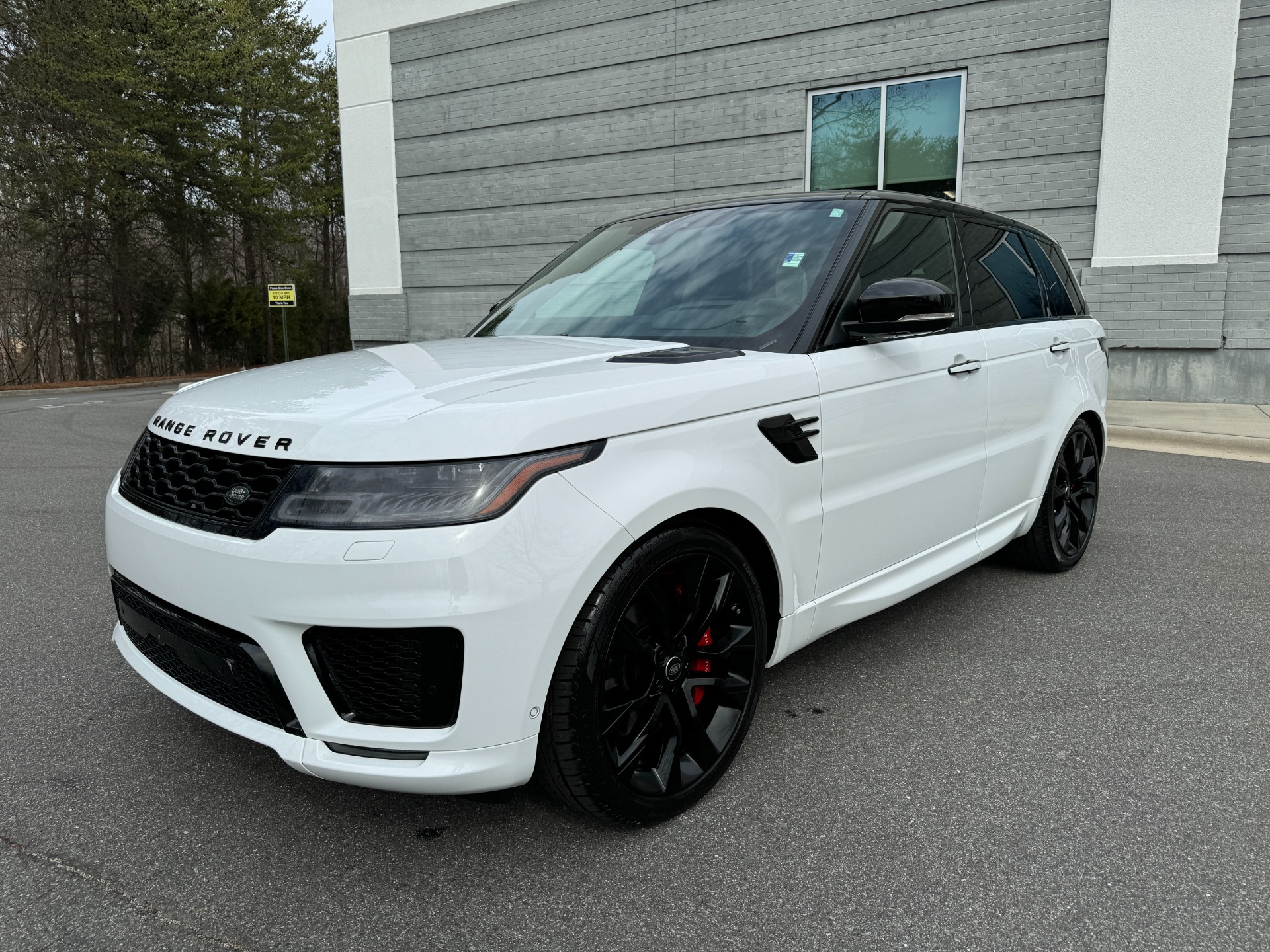 Used 2020 Land Rover Range Rover Sport HST TOW PKG / DRIVE PRO PKG / ON/OFF-ROAD PACK for sale Sold at Formula Imports in Charlotte NC 28227 3