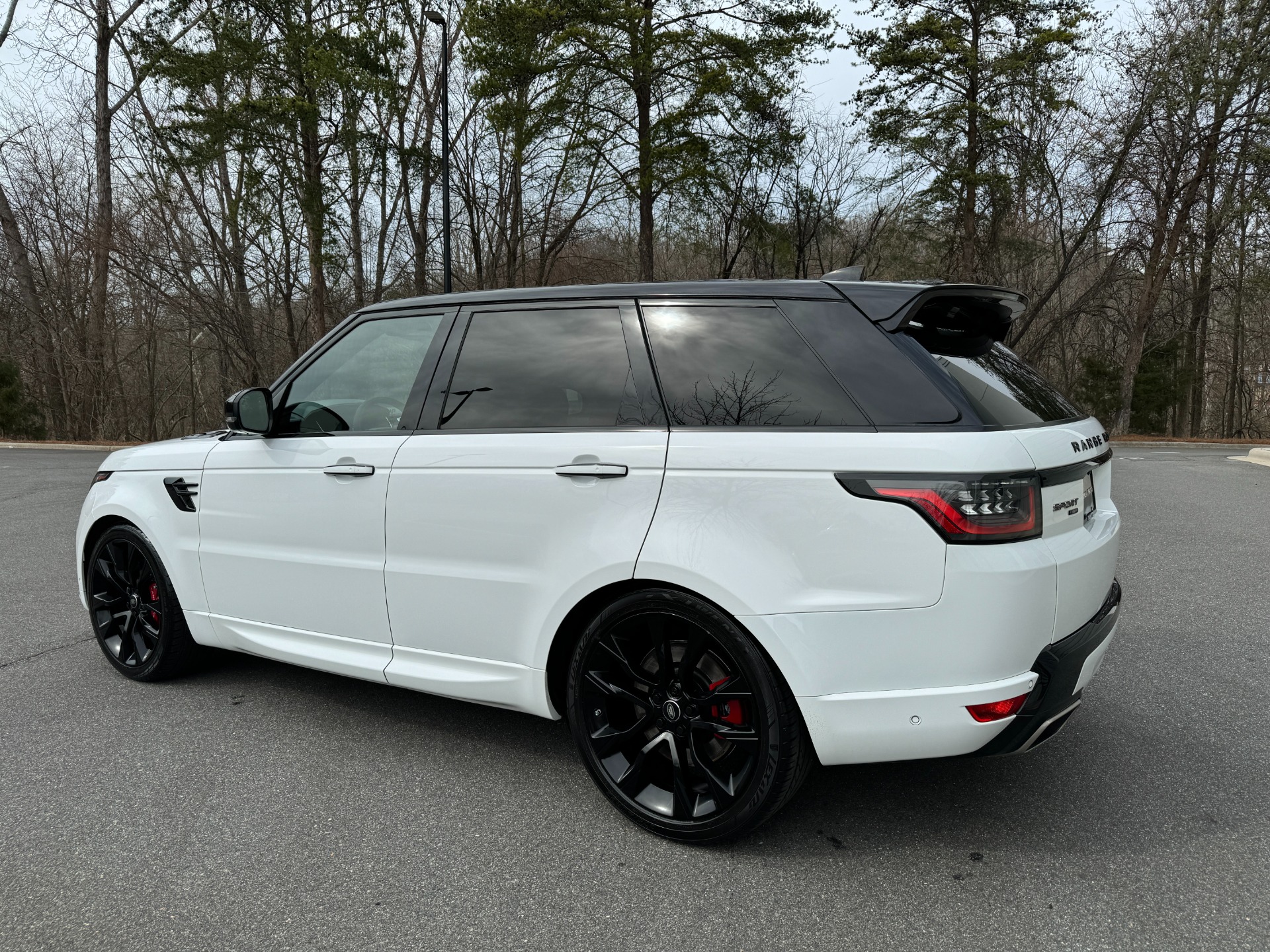 Used 2020 Land Rover Range Rover Sport HST for sale $54,999 at Formula Imports in Charlotte NC 28227 6